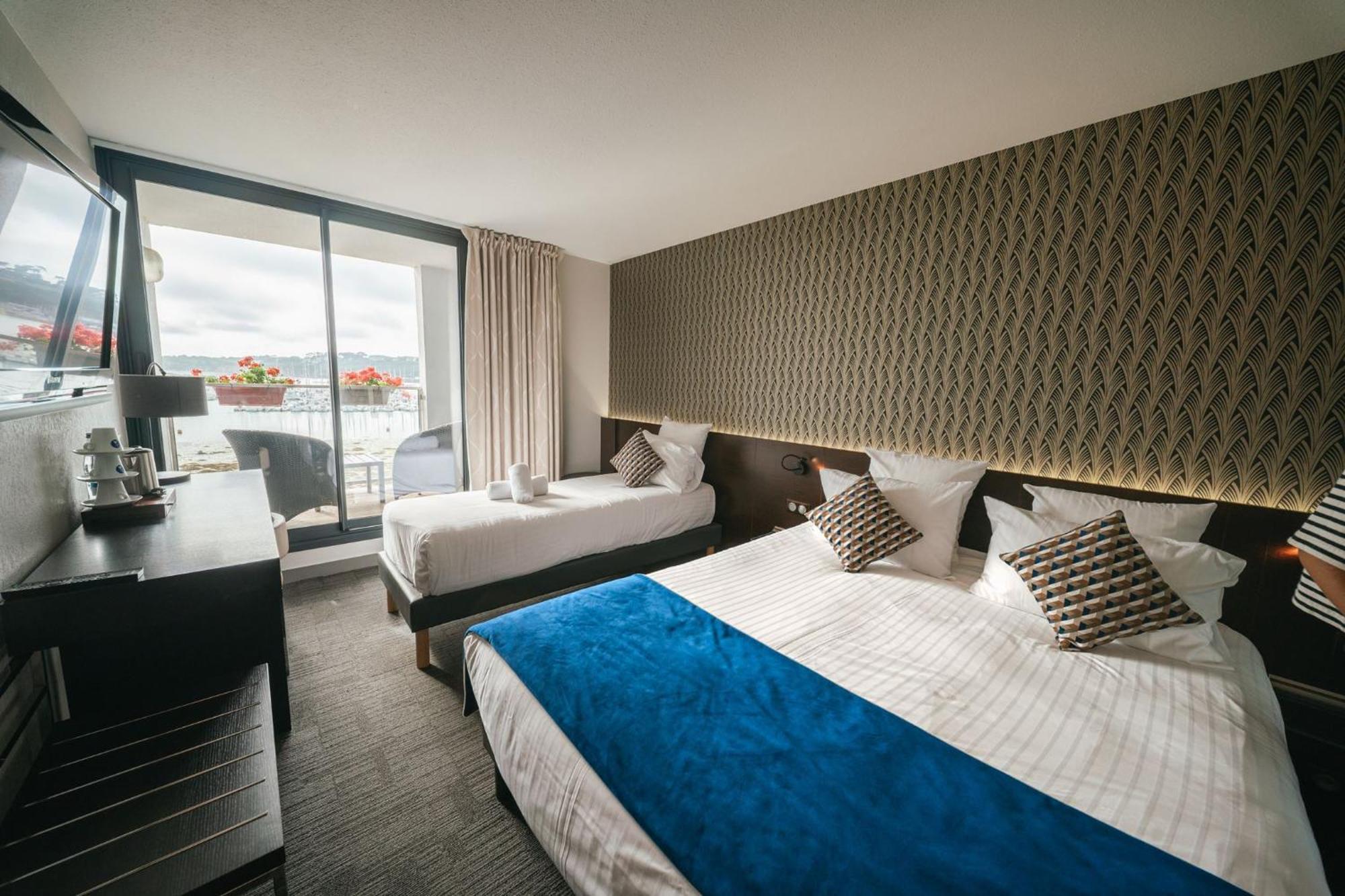 Superior Triple Room Sea View