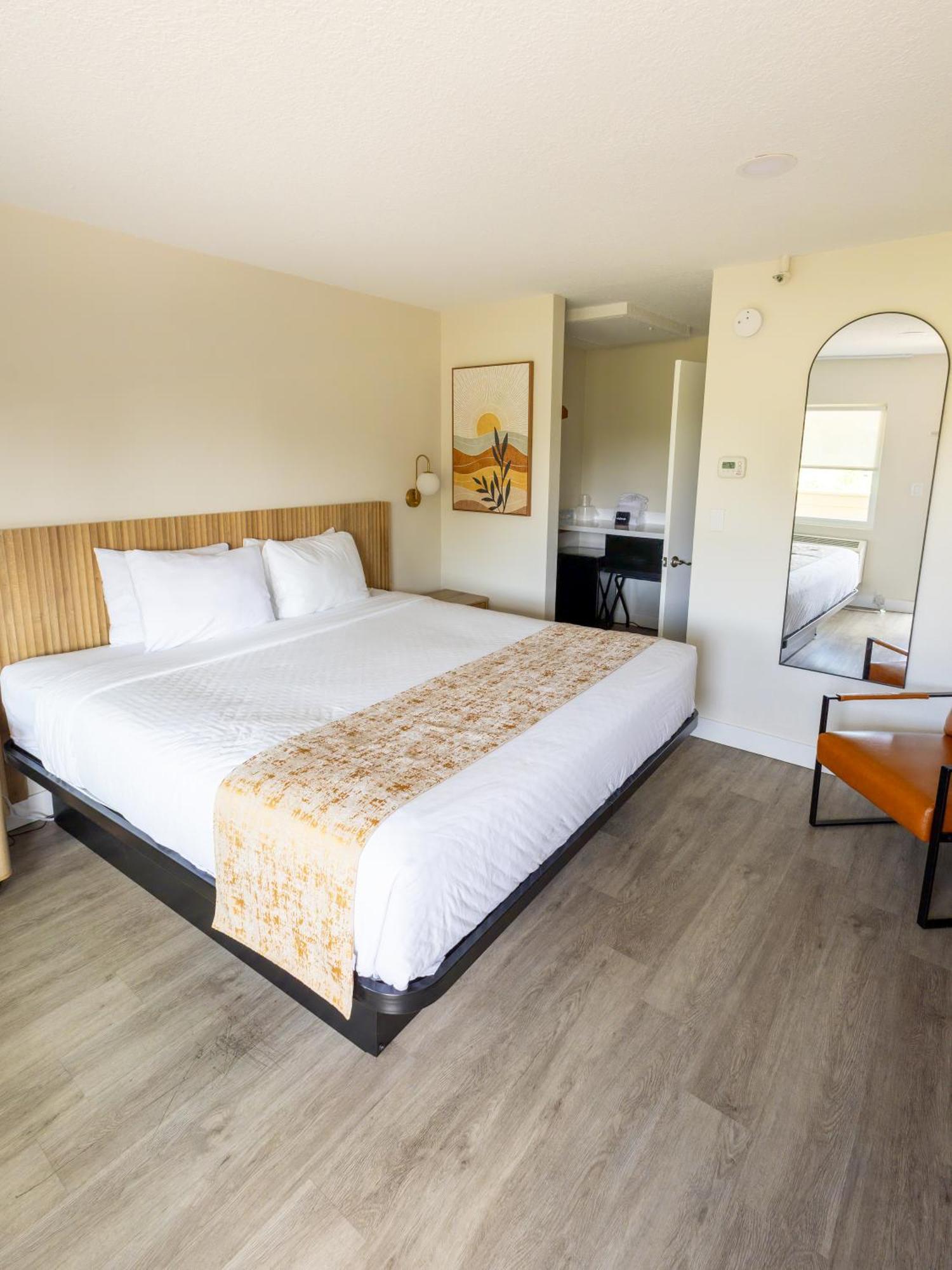 King Room