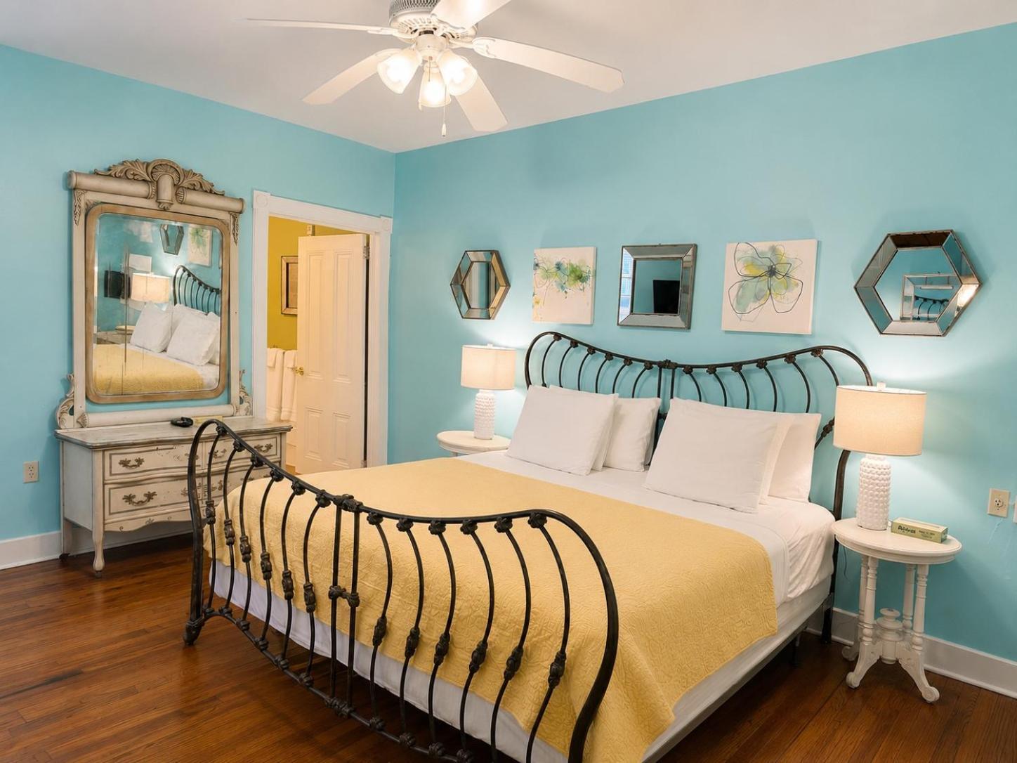 Superior King Room