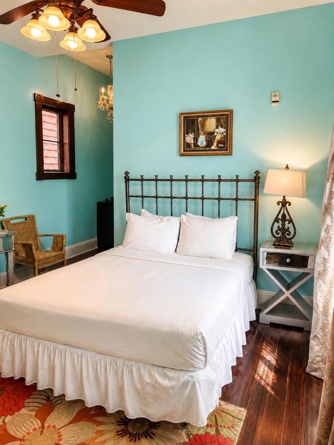 Queen Room
