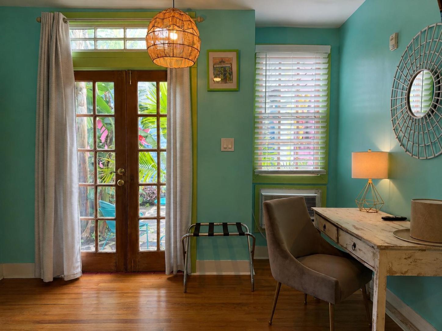 Queen Room