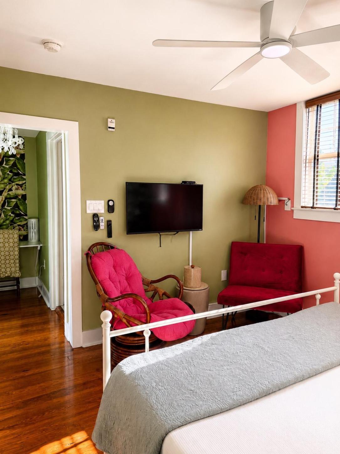 Queen Room