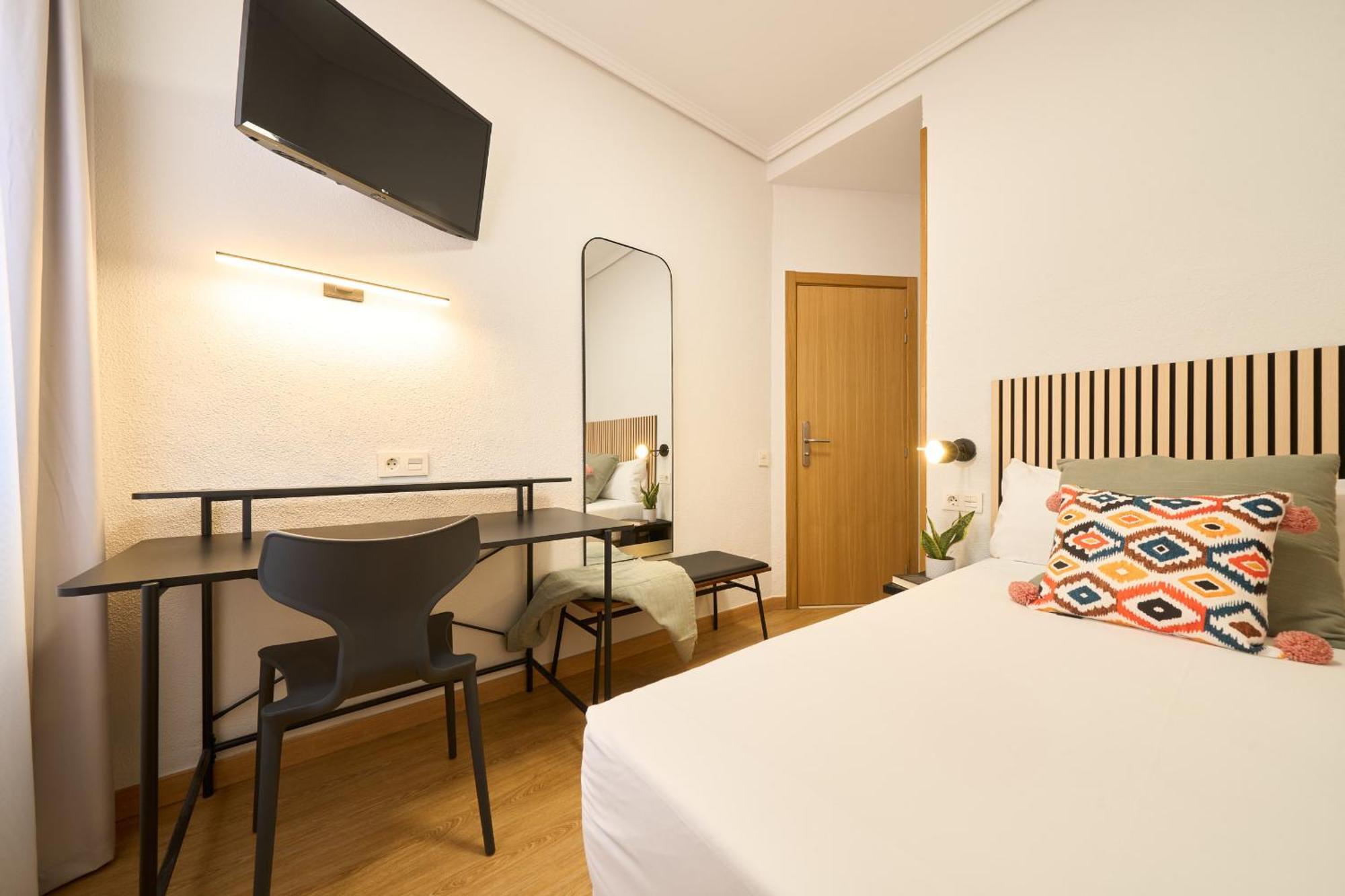 Single Room,1773736990:JPEG