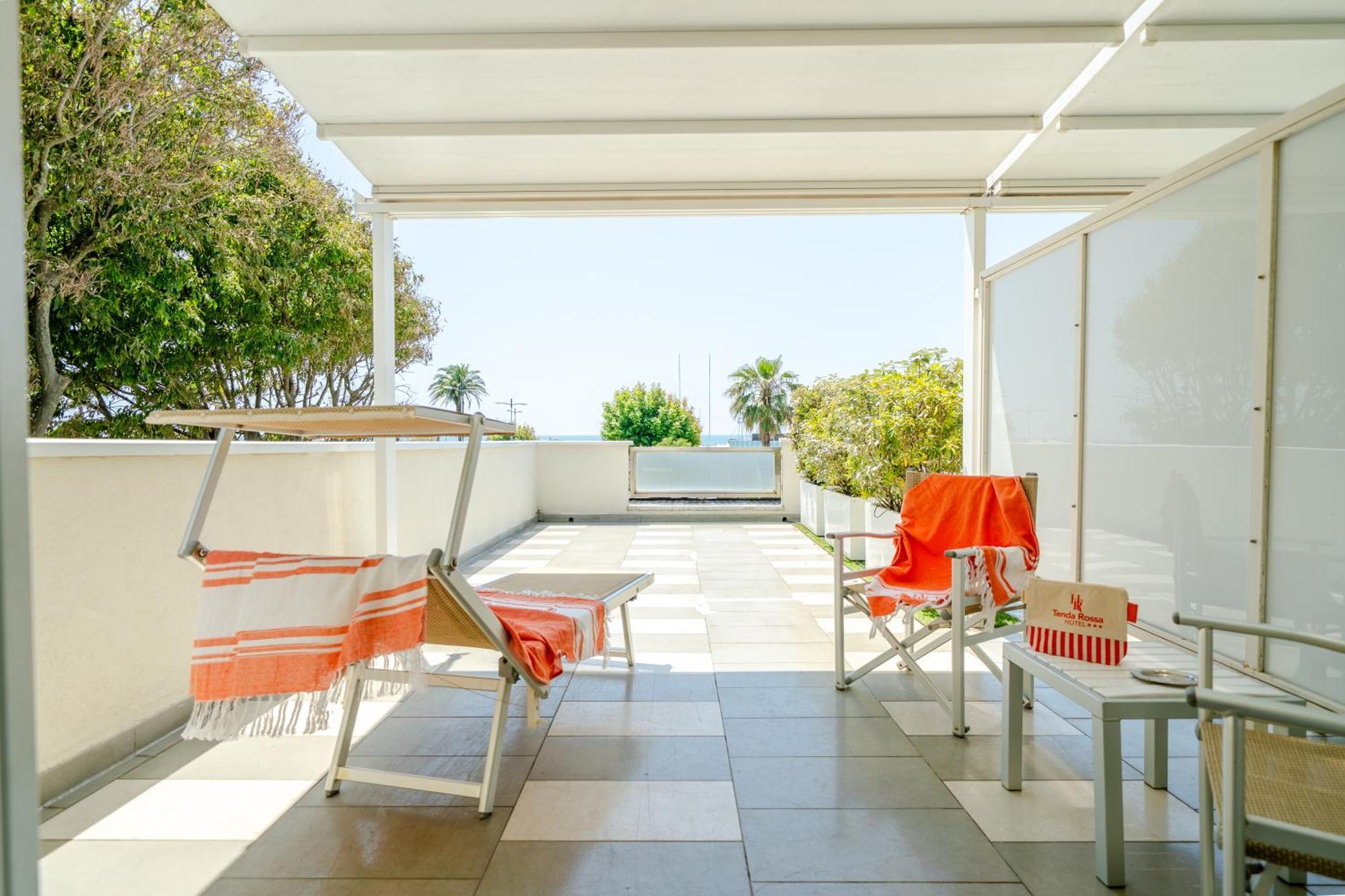 Superior Double or Twin Room Sea View