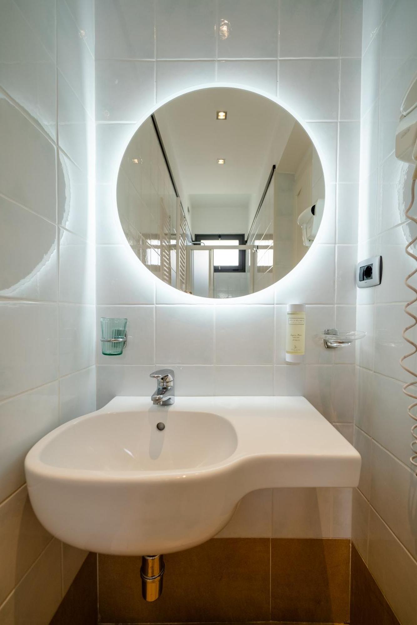Superior Double or Twin Room Sea View