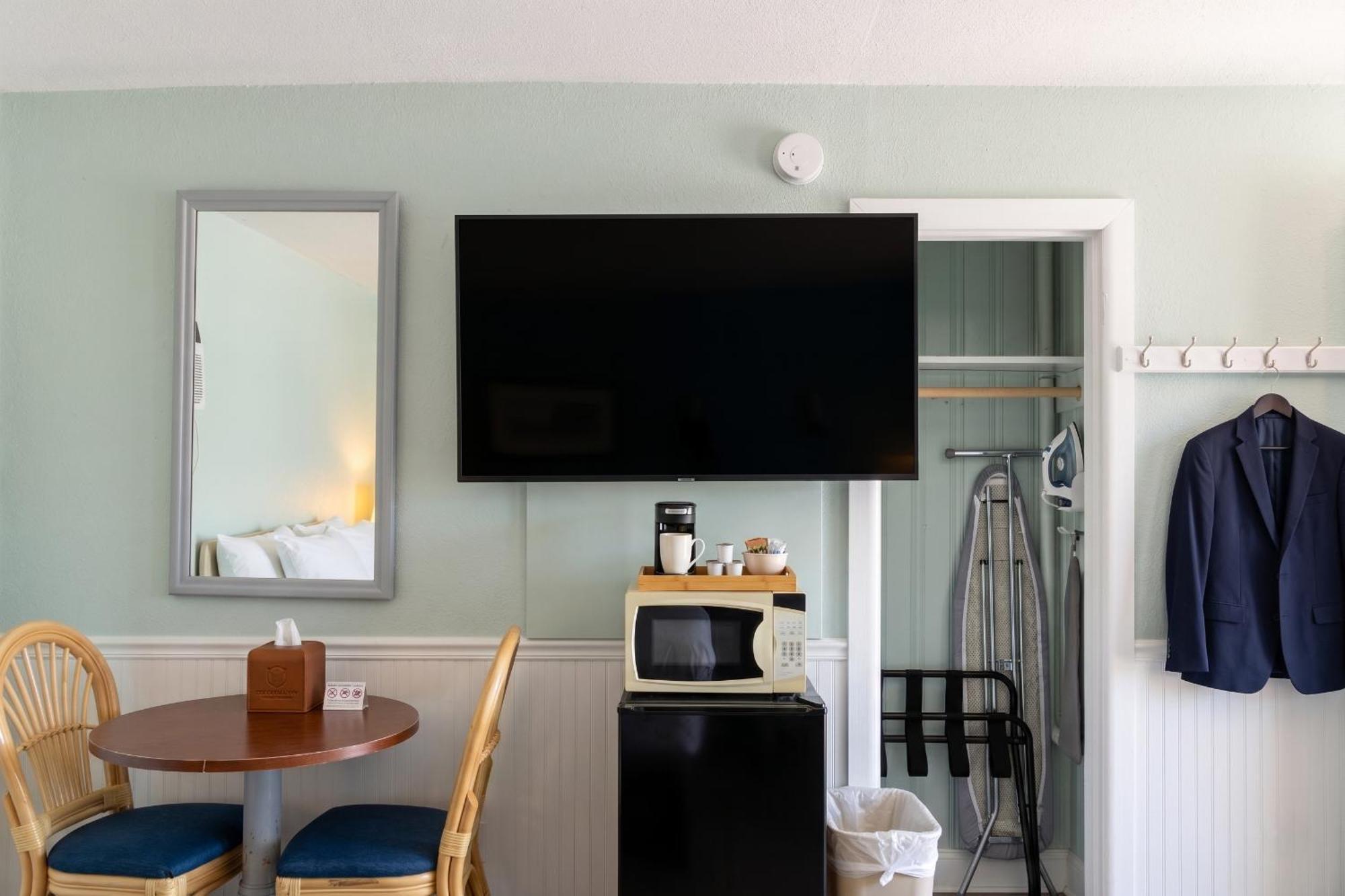 Standard King Room
