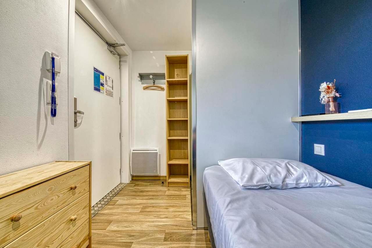 Chambre Simple (Serviettes, Wi-Fi, Télévision)