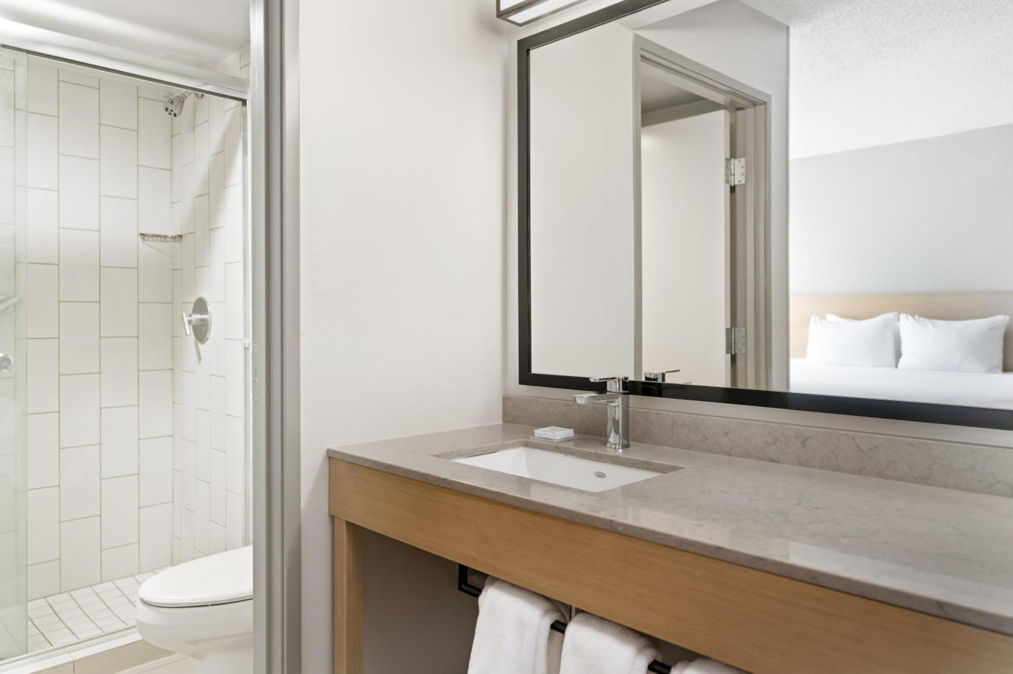 King Room with Sofa Bed - High Floor