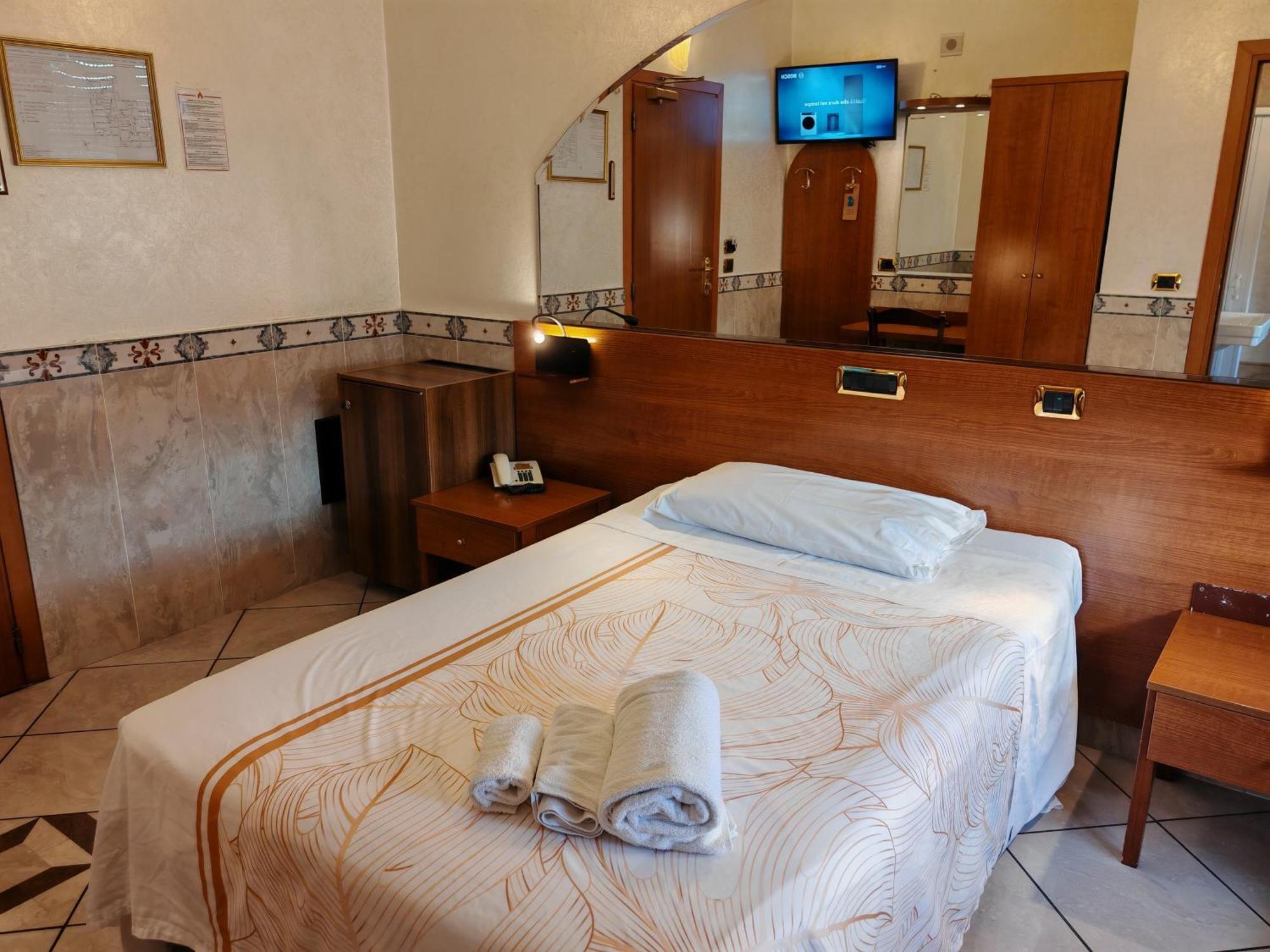 Single Room