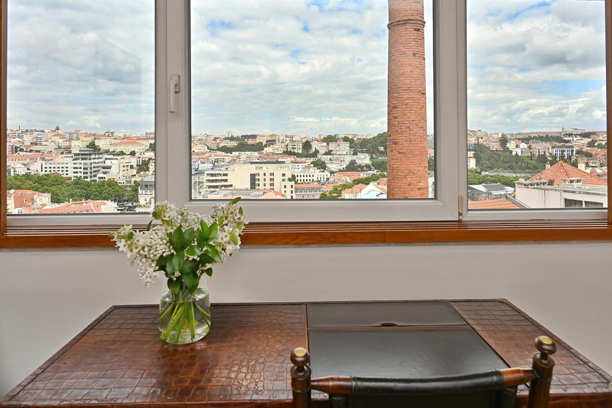 Suite City View