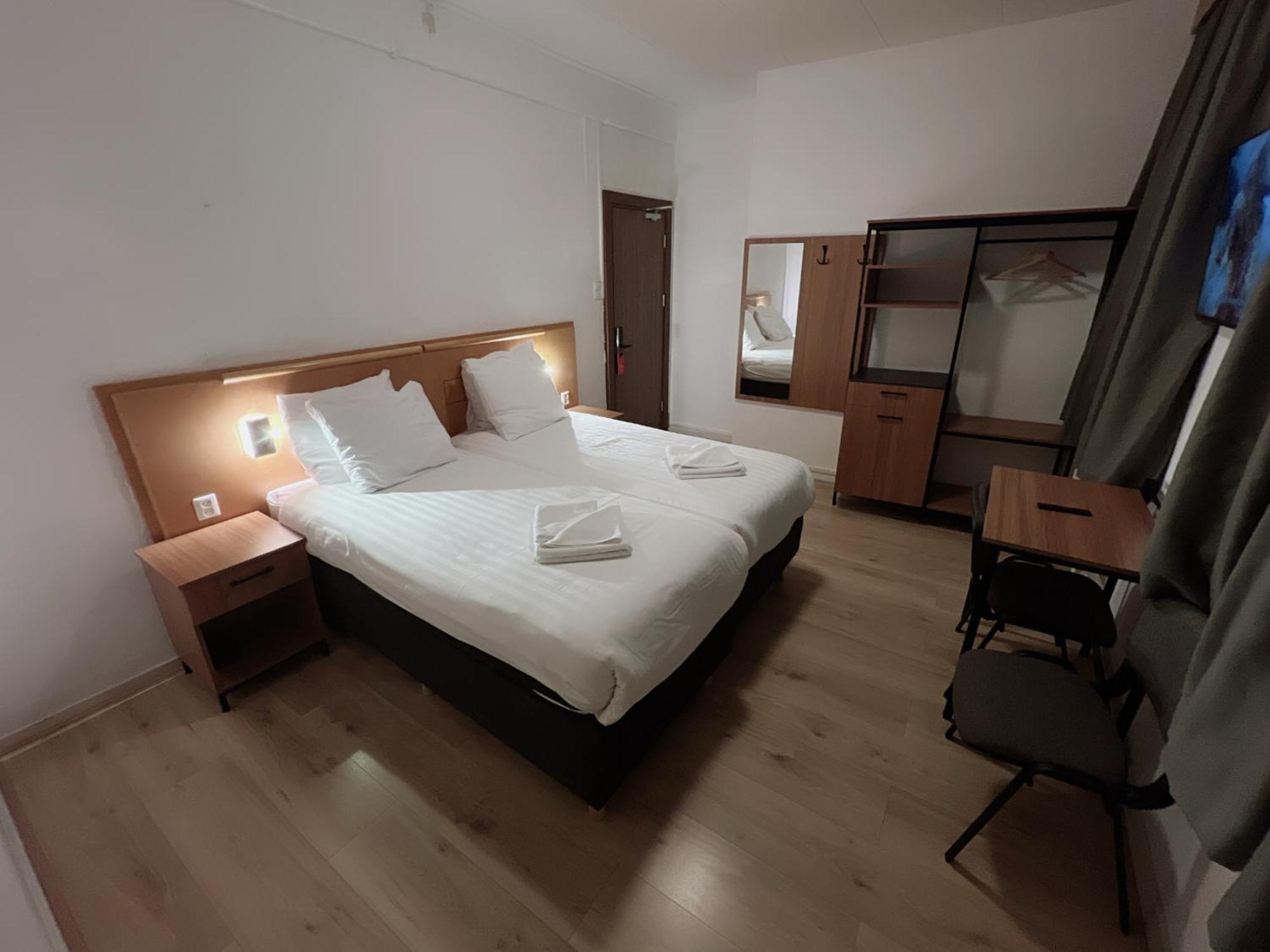 Comfort Double Room Bath
