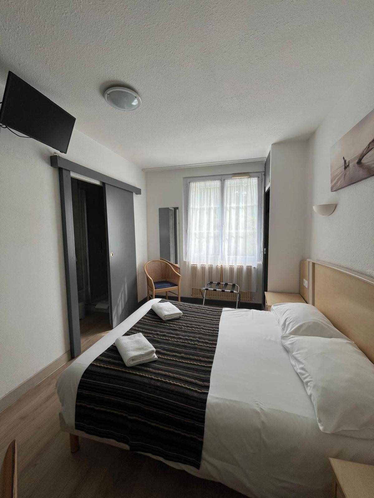 Standard Double Room,1774423577:JPEG