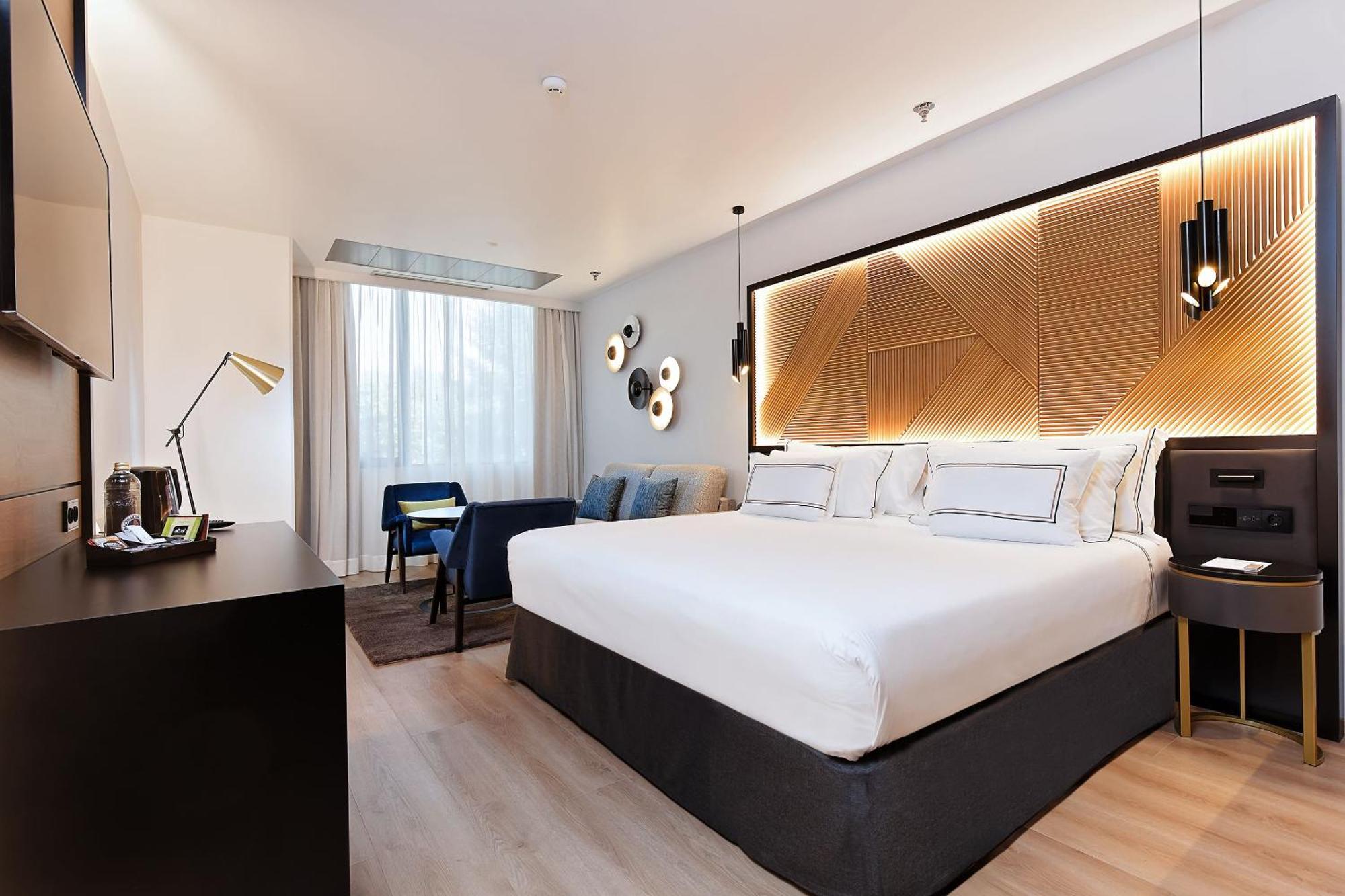 Premium Room,1774428497:JPEG