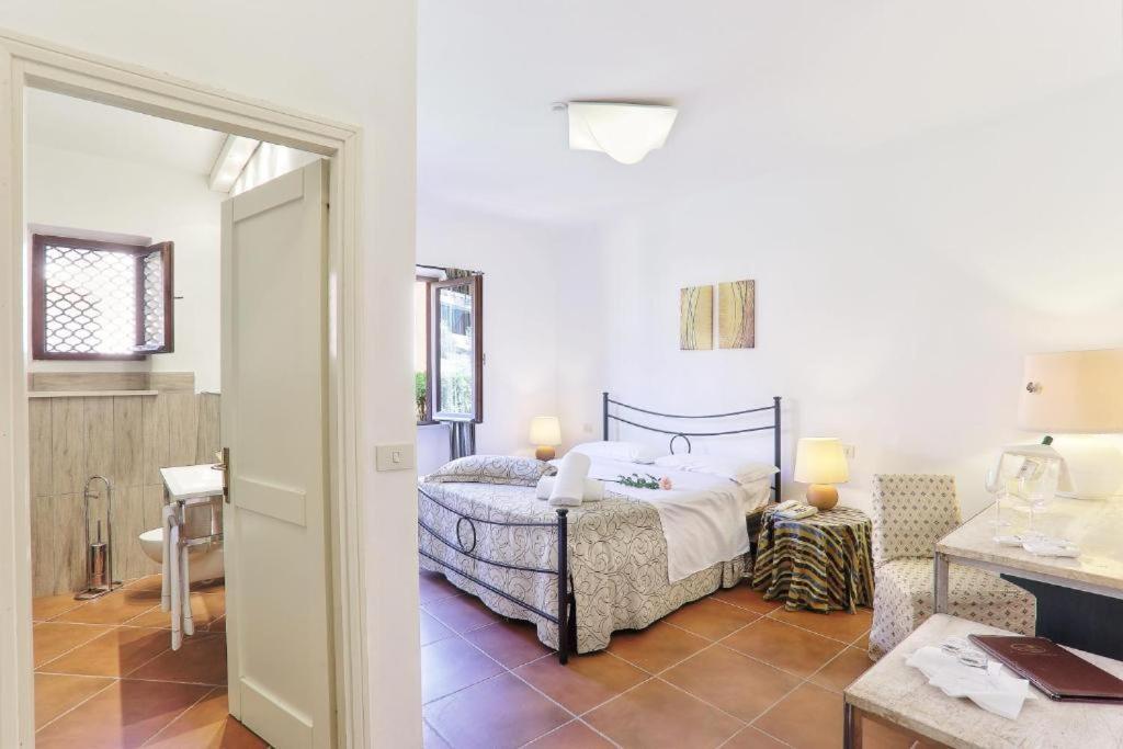Basic Double Room