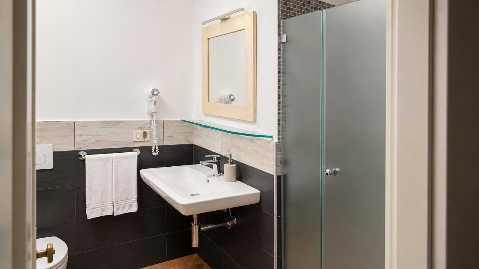 Basic Double Room