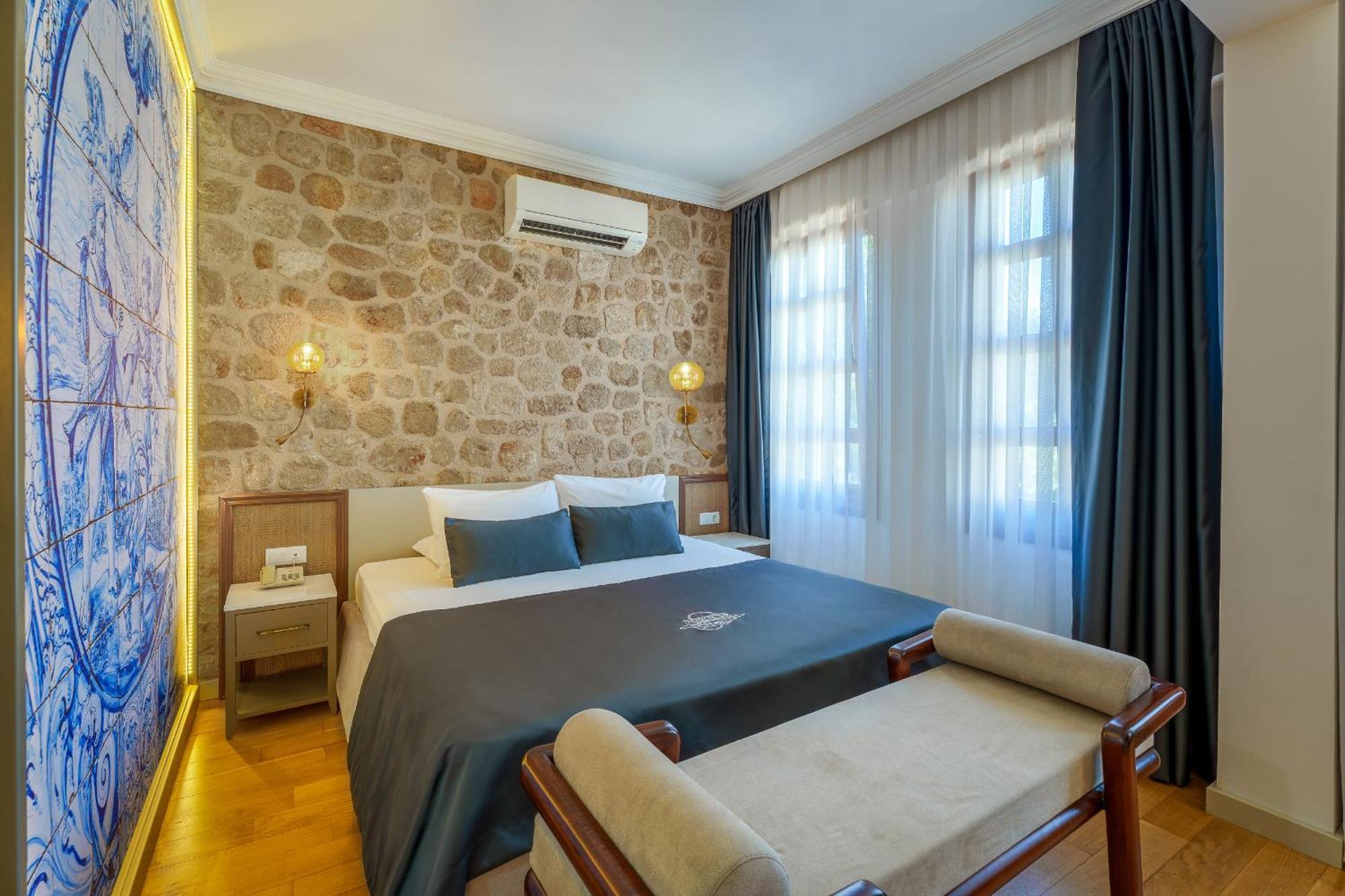 Superior Double Room,1774433332:JPEG