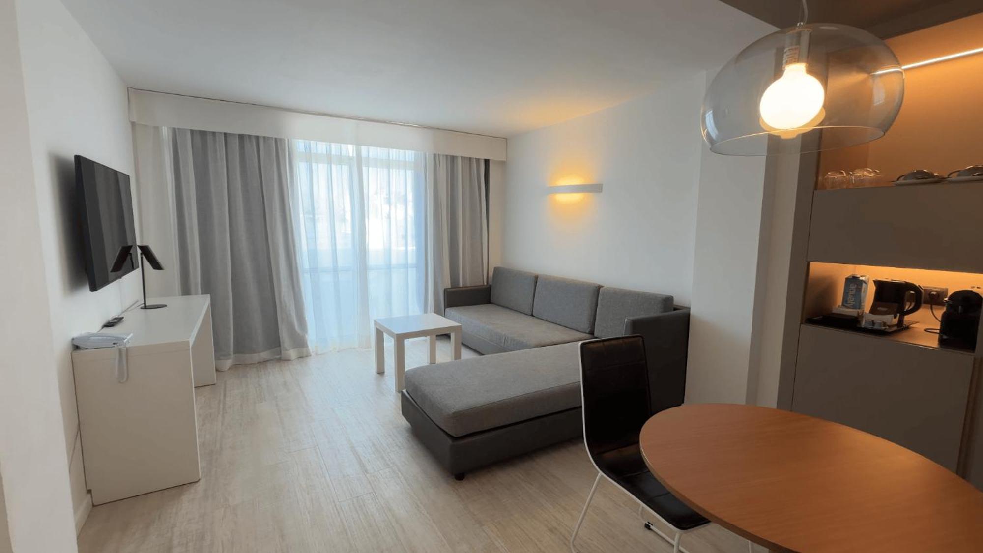One-Bedroom Suite