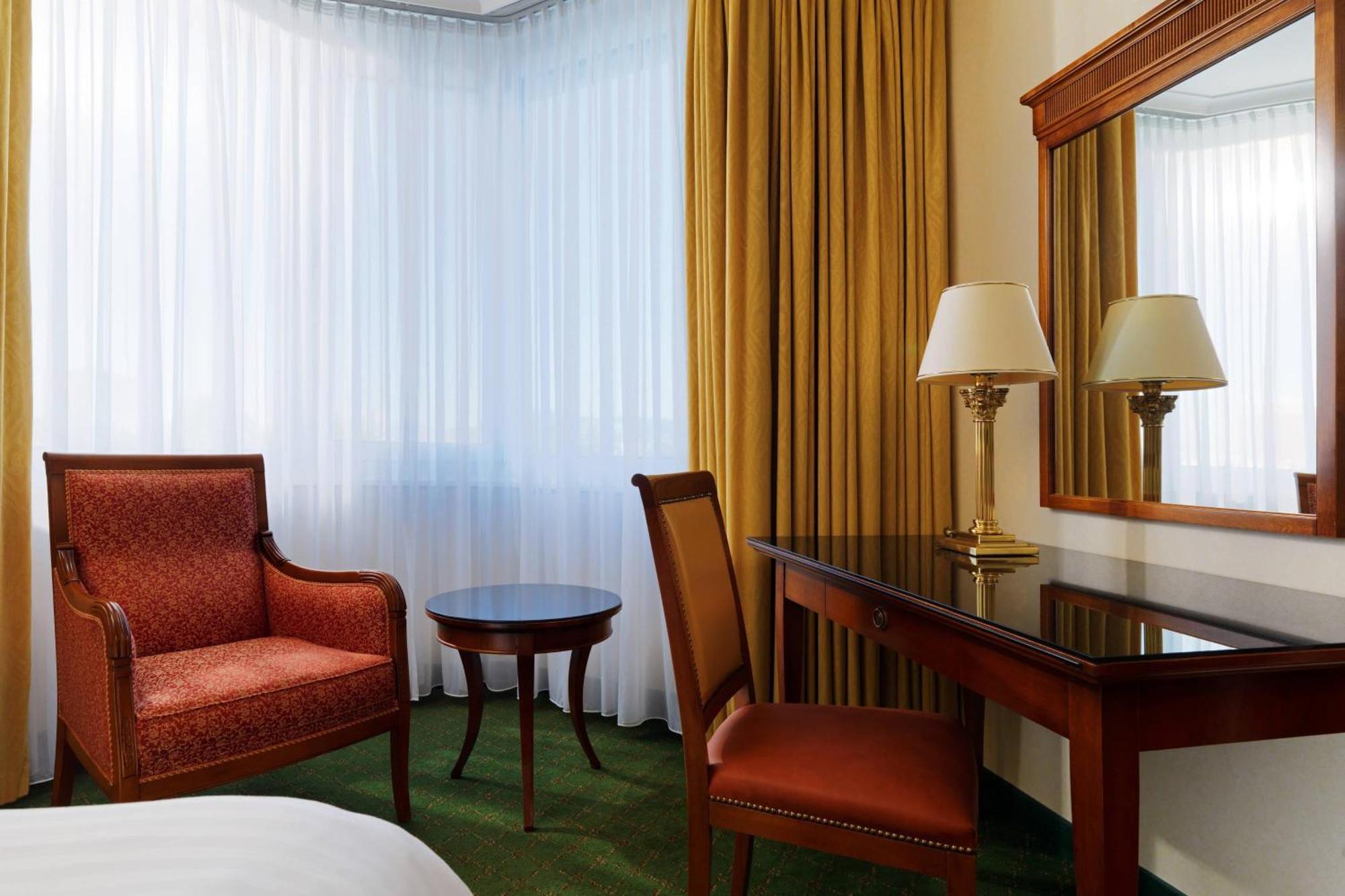 Guest Room 1 King,555506535:JPEG