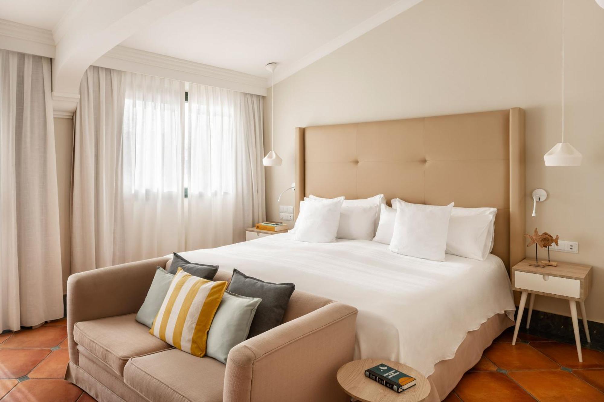 Premium Room,1774441650:JPEG