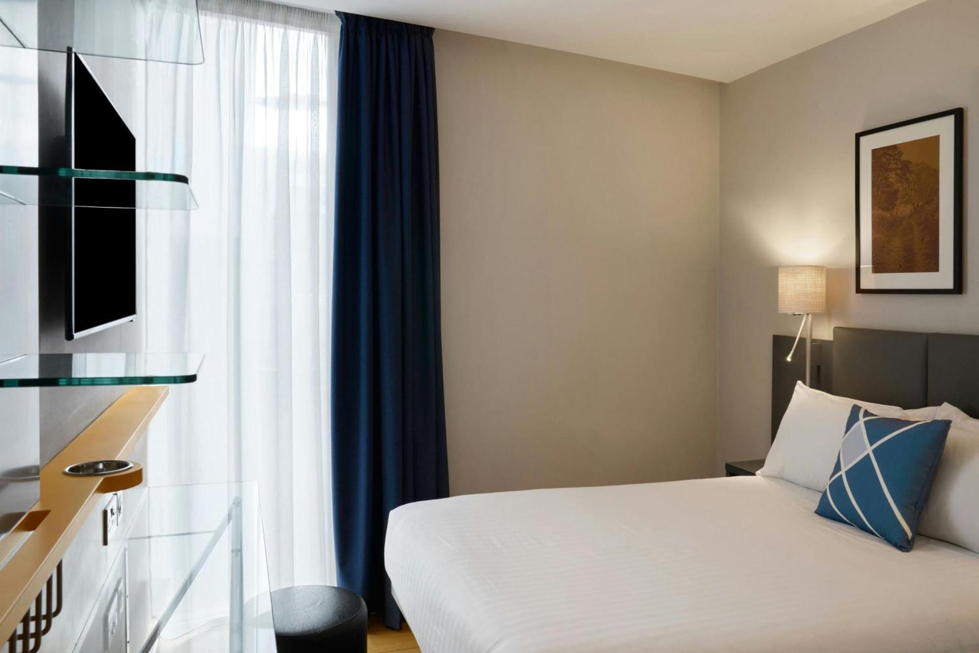 Efficient Double Room,1774444879:JPEG