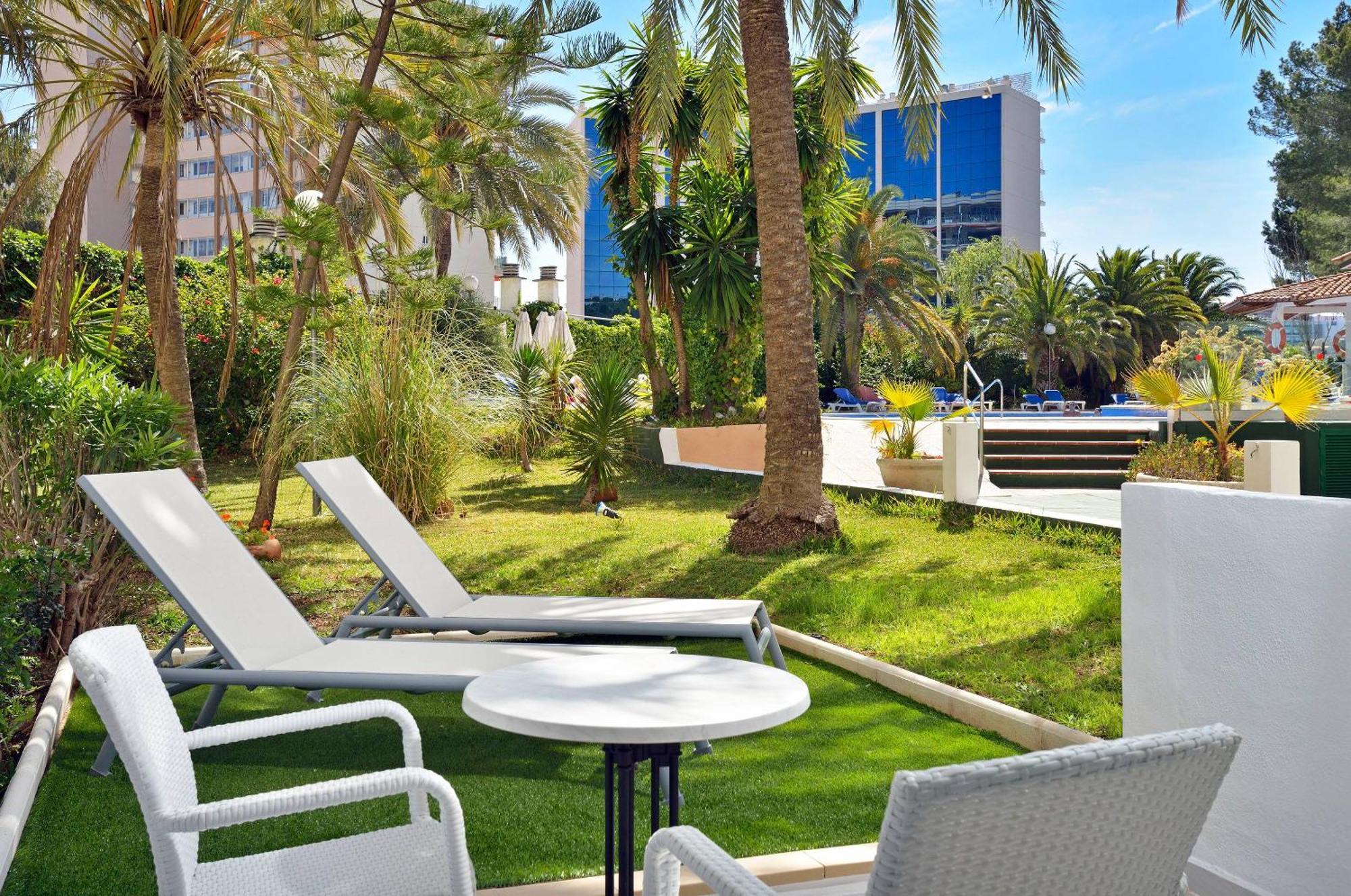 Premium Studio Garden