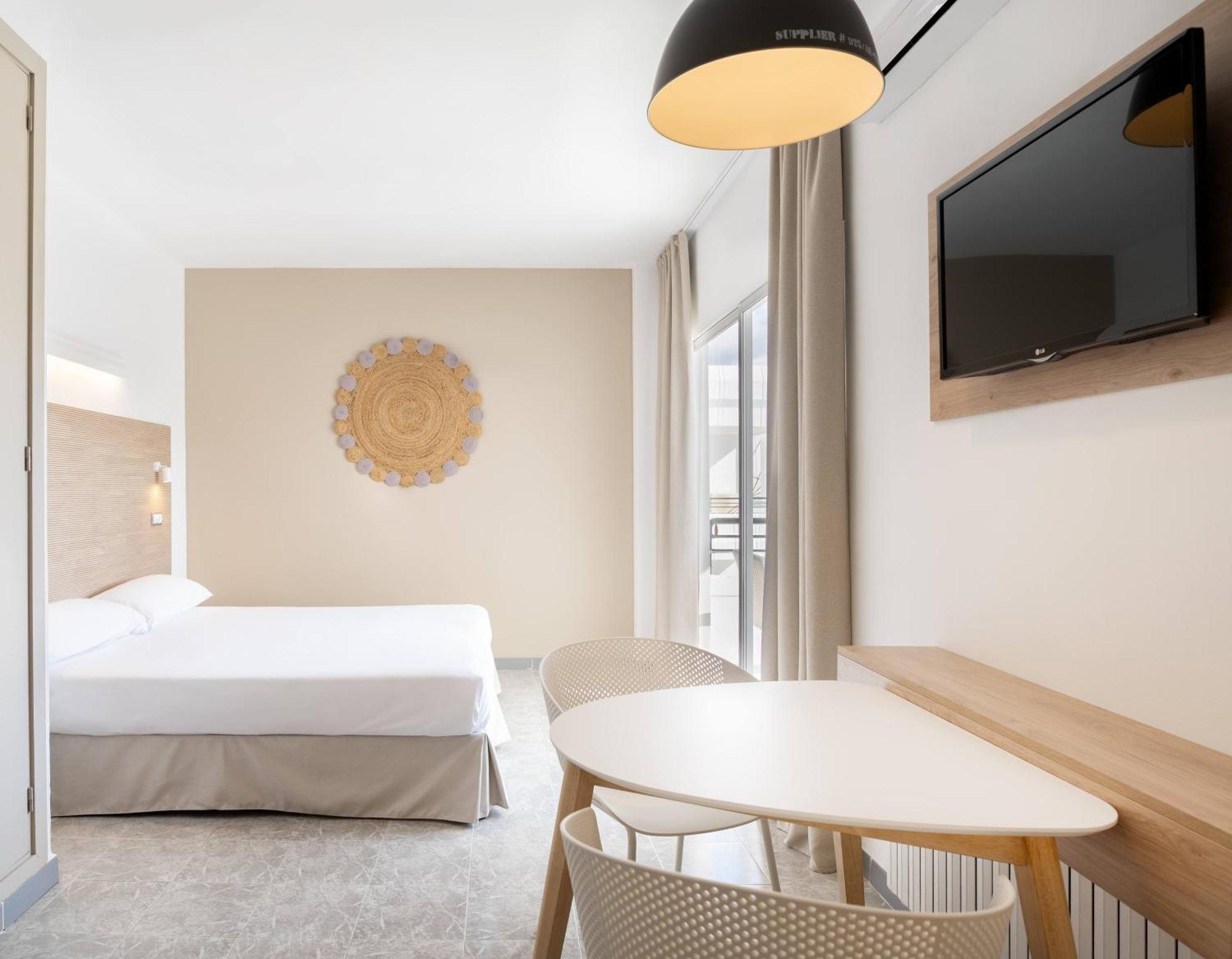 Premium Studio Partial Sea View