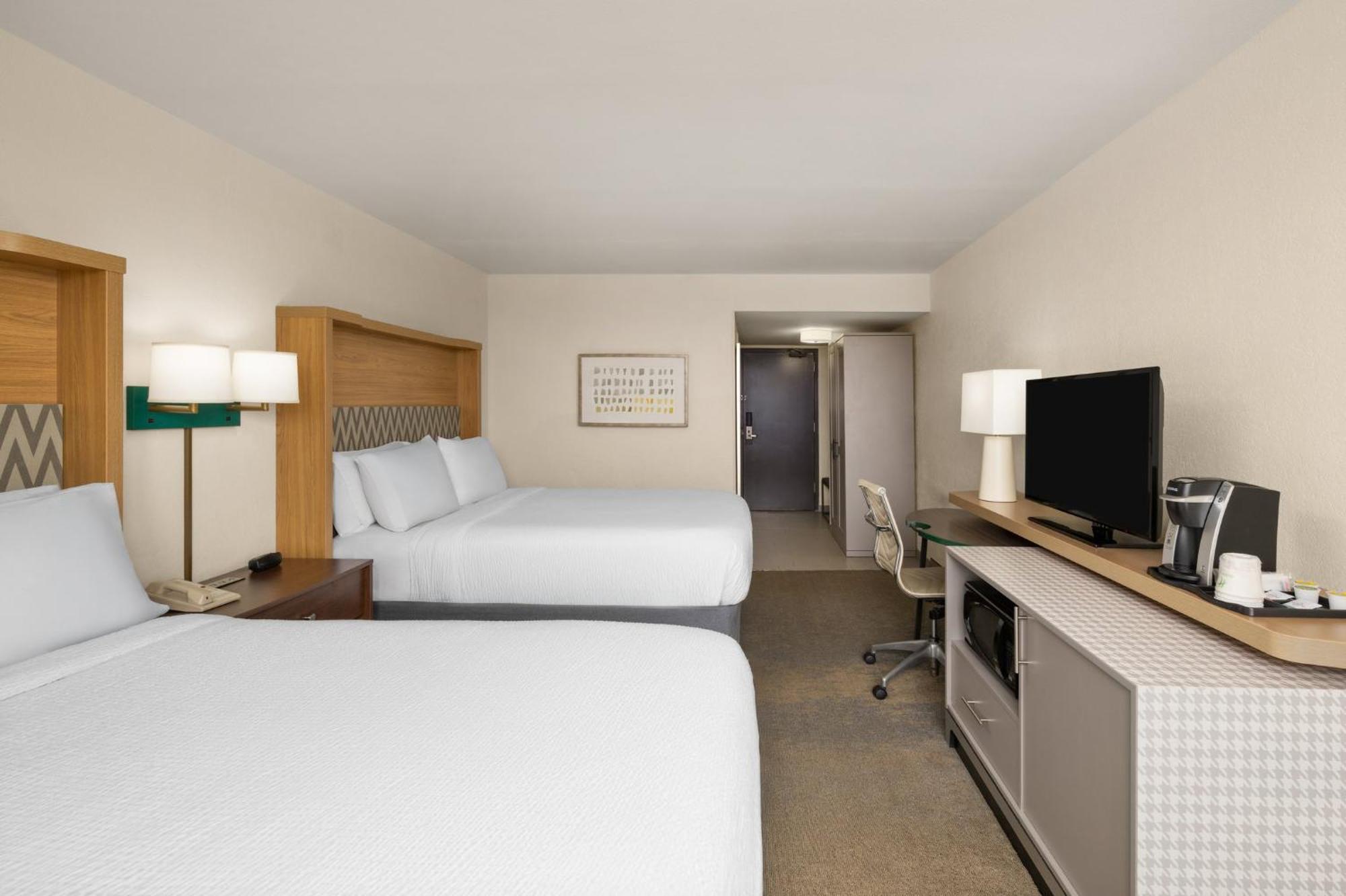Premium Queen Room Two Queen Beds