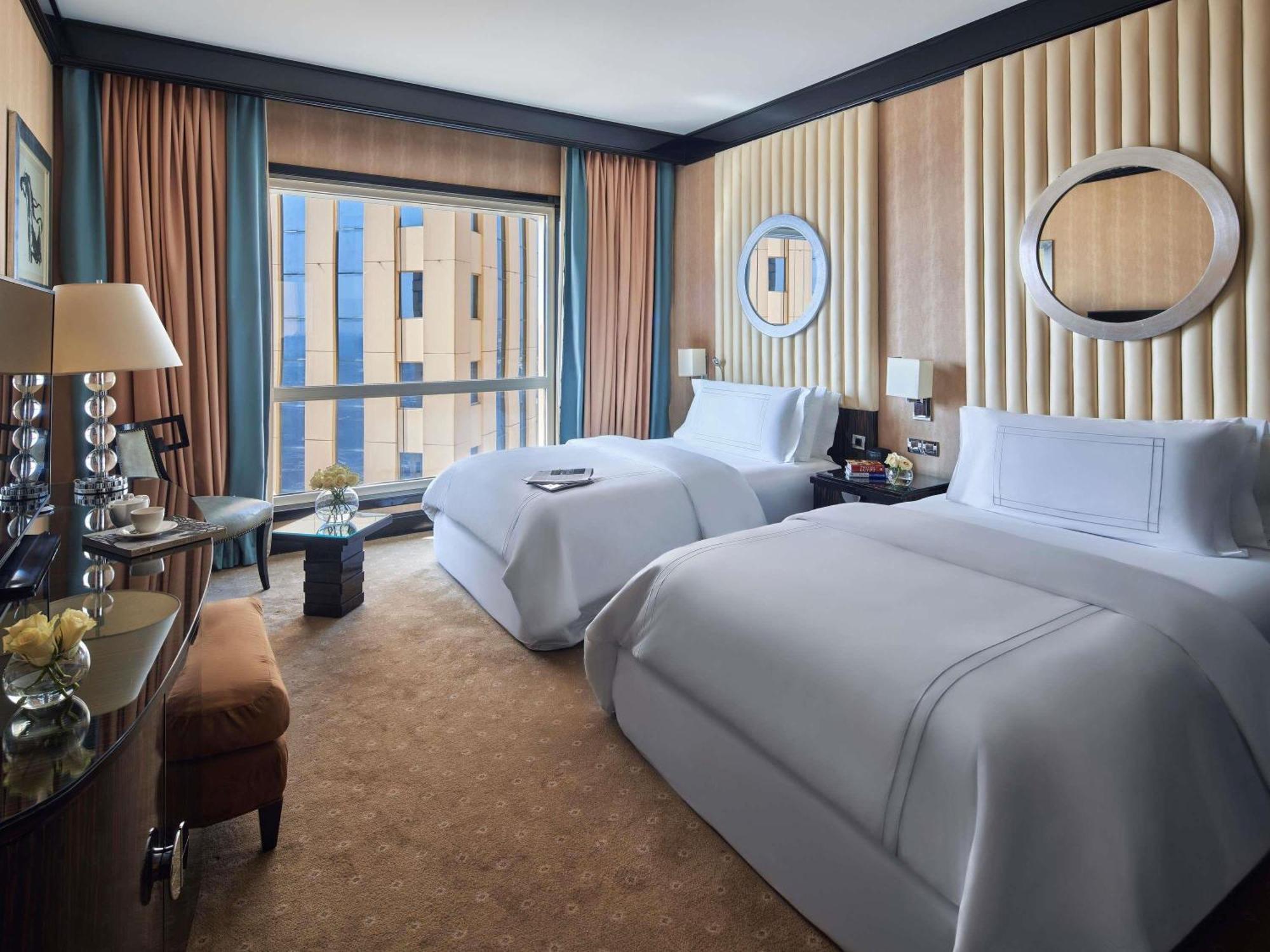 Fairmont Room with City View