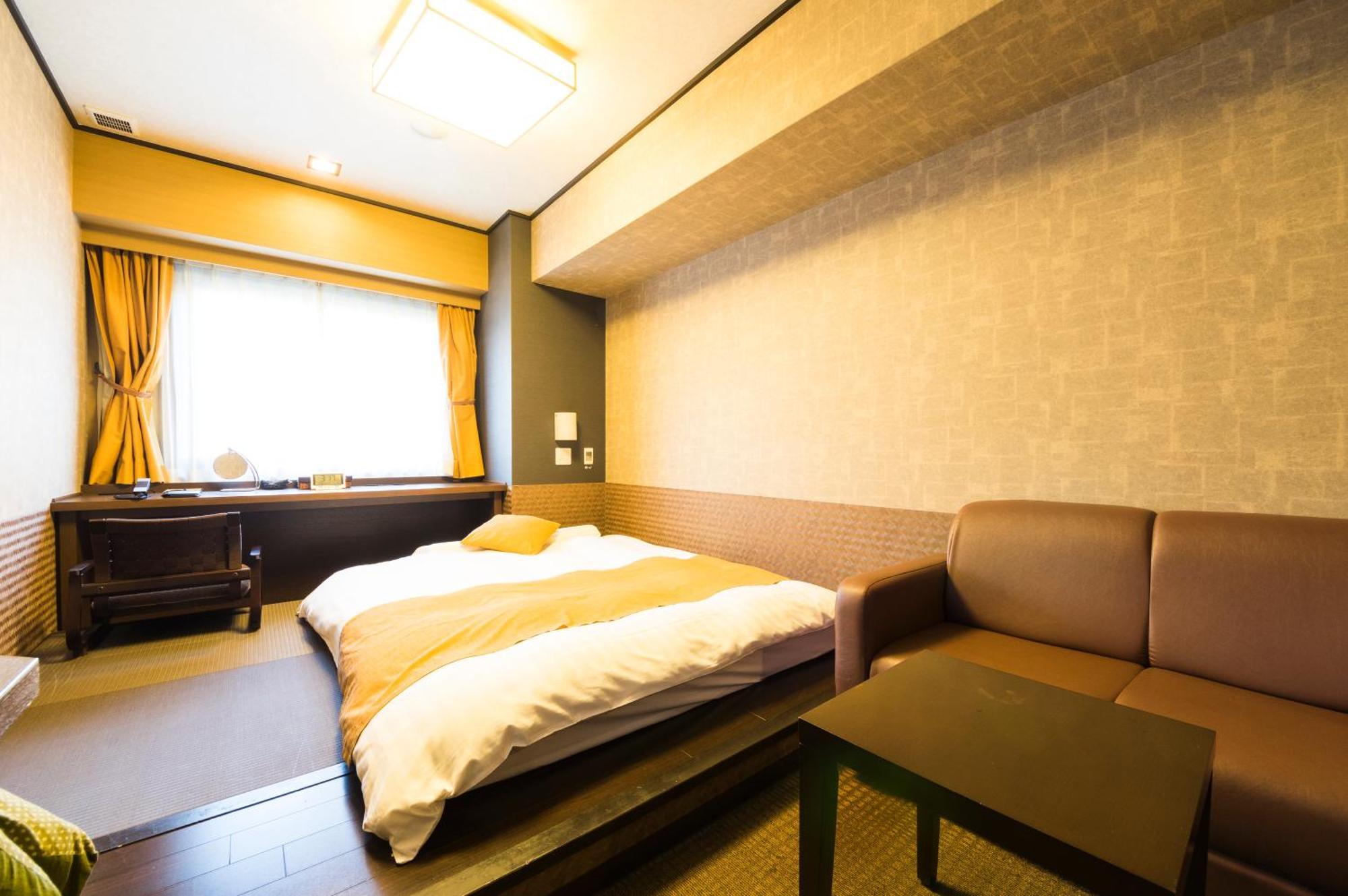 Queen Room Non-Smoking