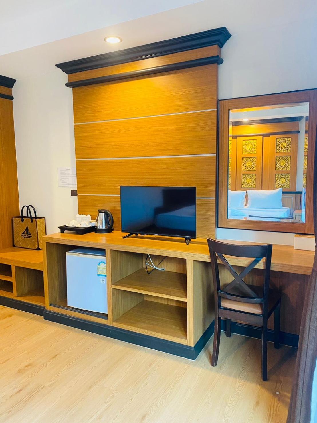 Superior Double or Twin Room Mountain View