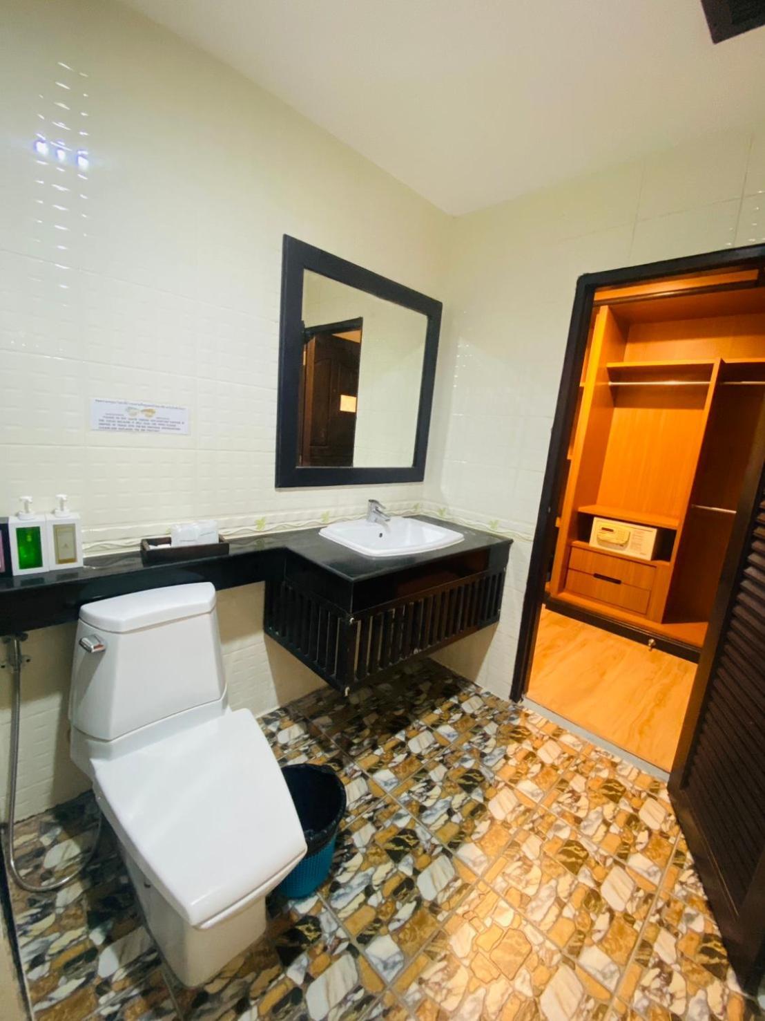 Superior Double or Twin Room Mountain View