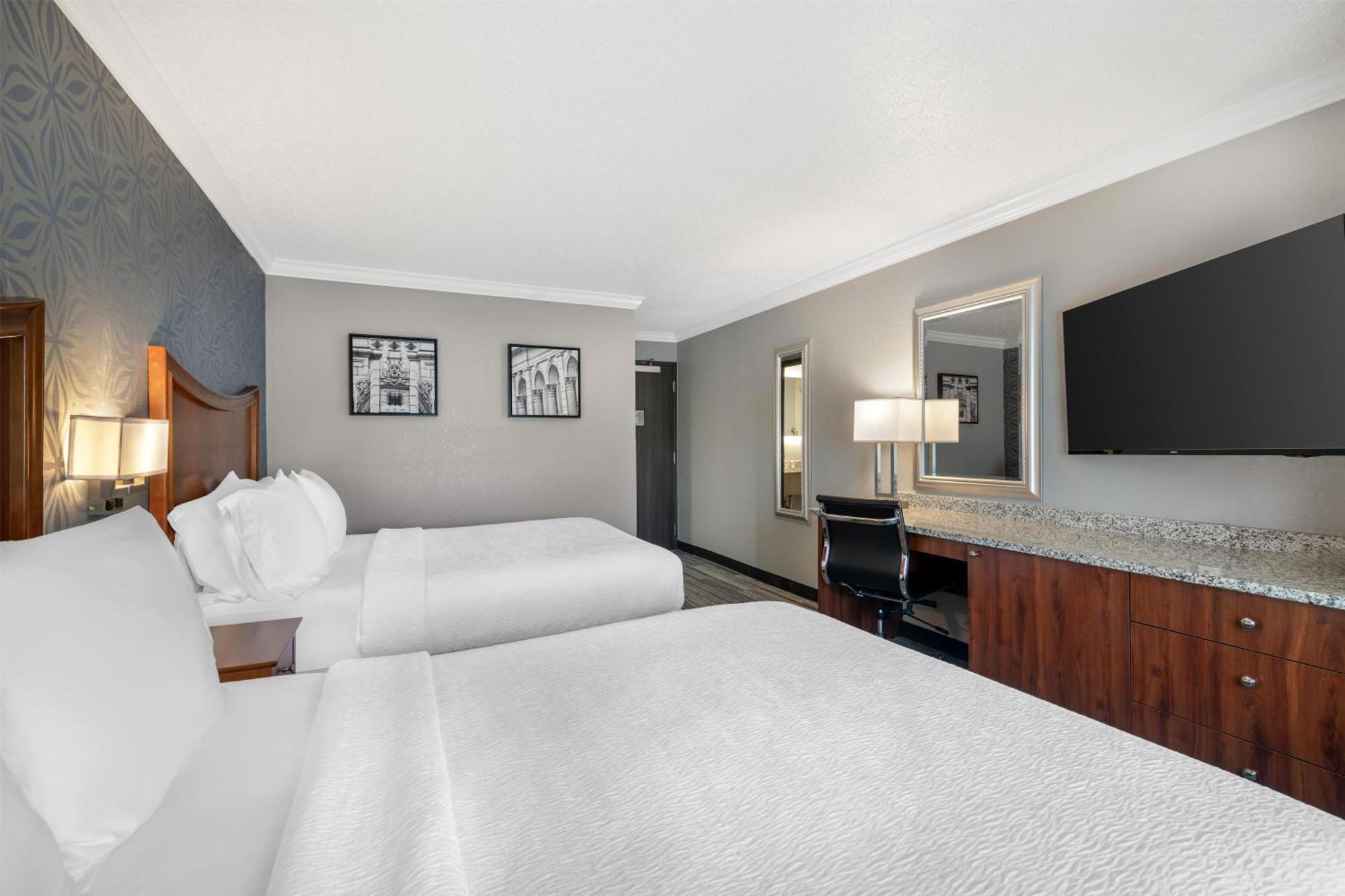 Queen Room with Two Queen Beds - Non-Smoking