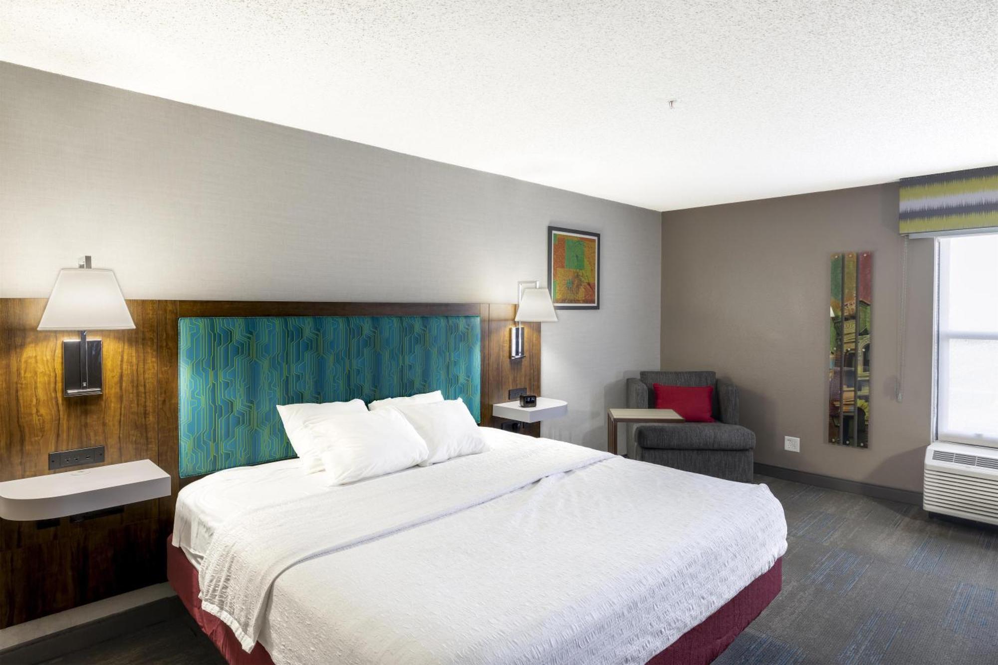 King Room Mobility Access or Non-Smoking