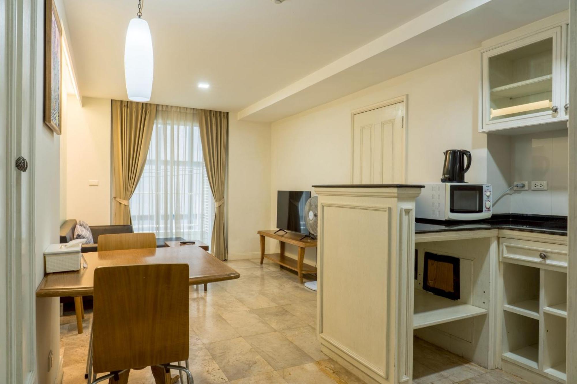 One-Bedroom Suite