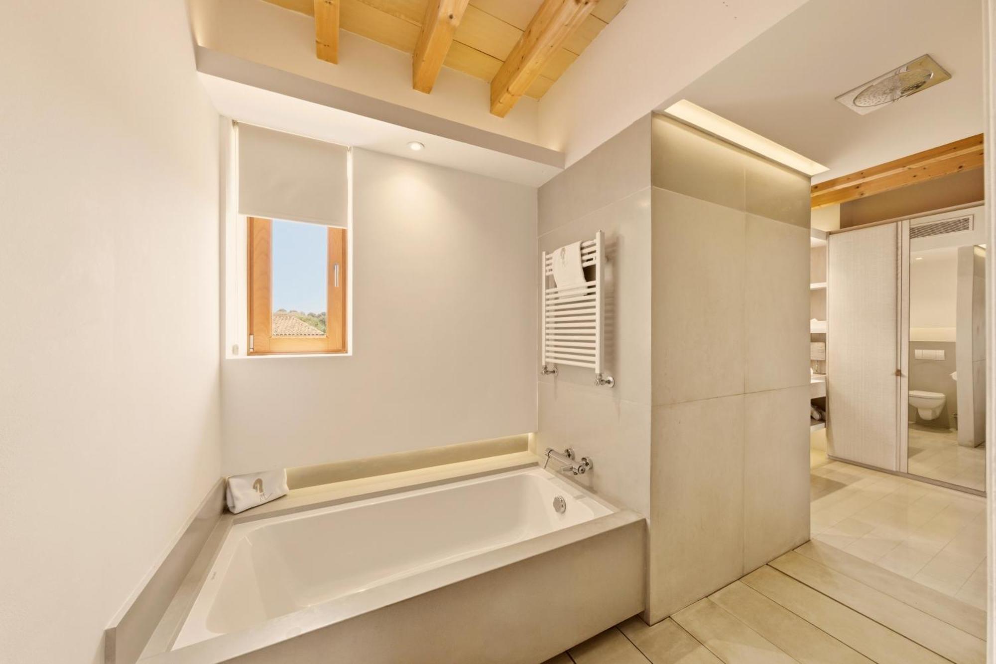 Superior Junior Suite