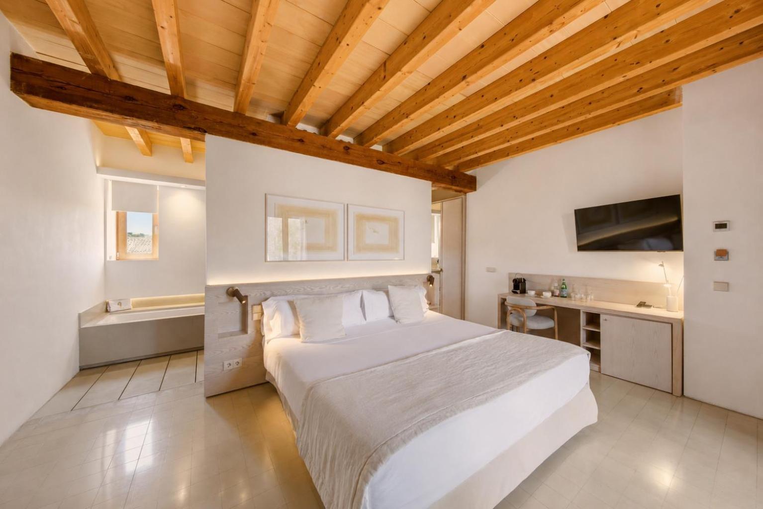 Superior Junior Suite