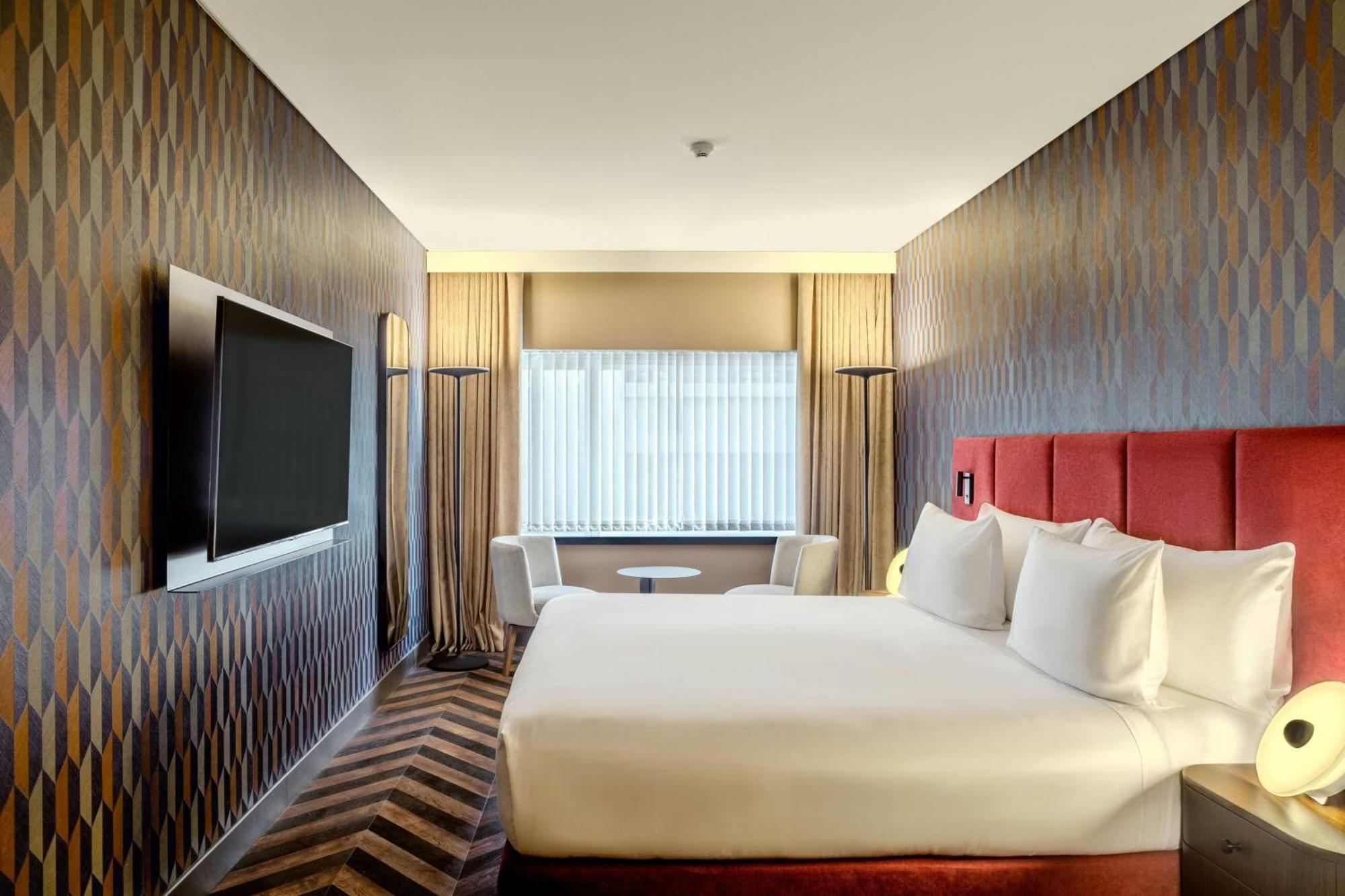 Executive King Room One King Bed