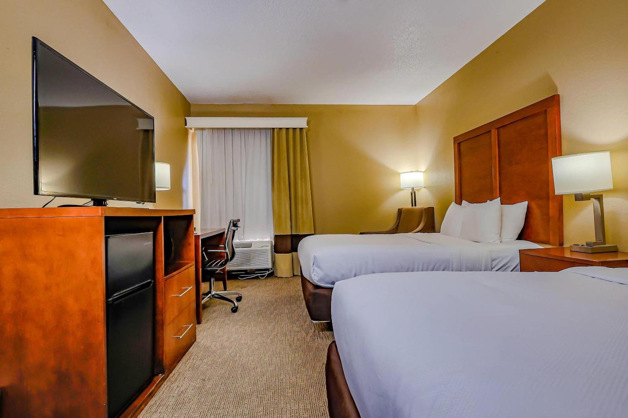 Queen Room with Two Queen Beds - Non-Smoking