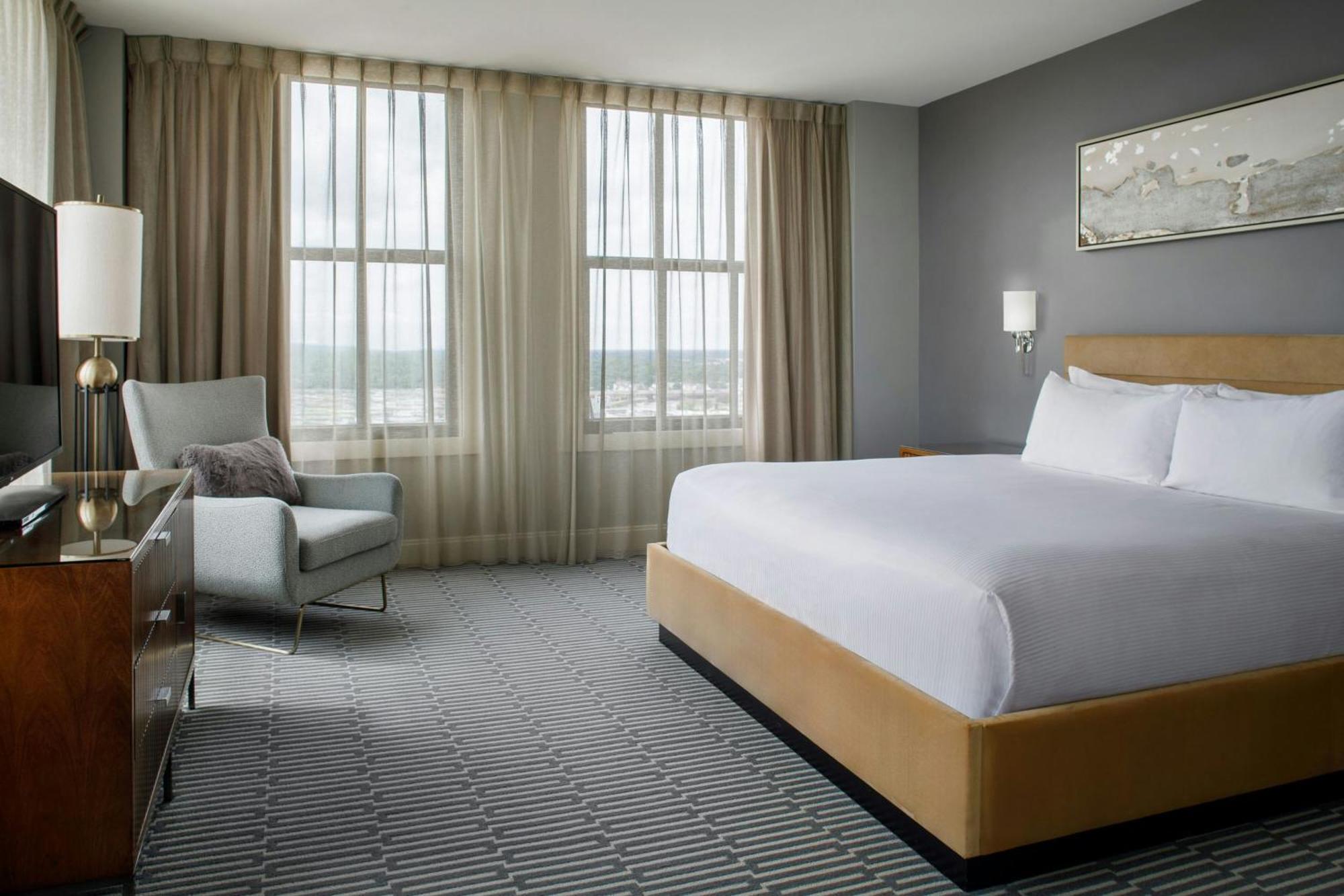 Ambassador Suite City View