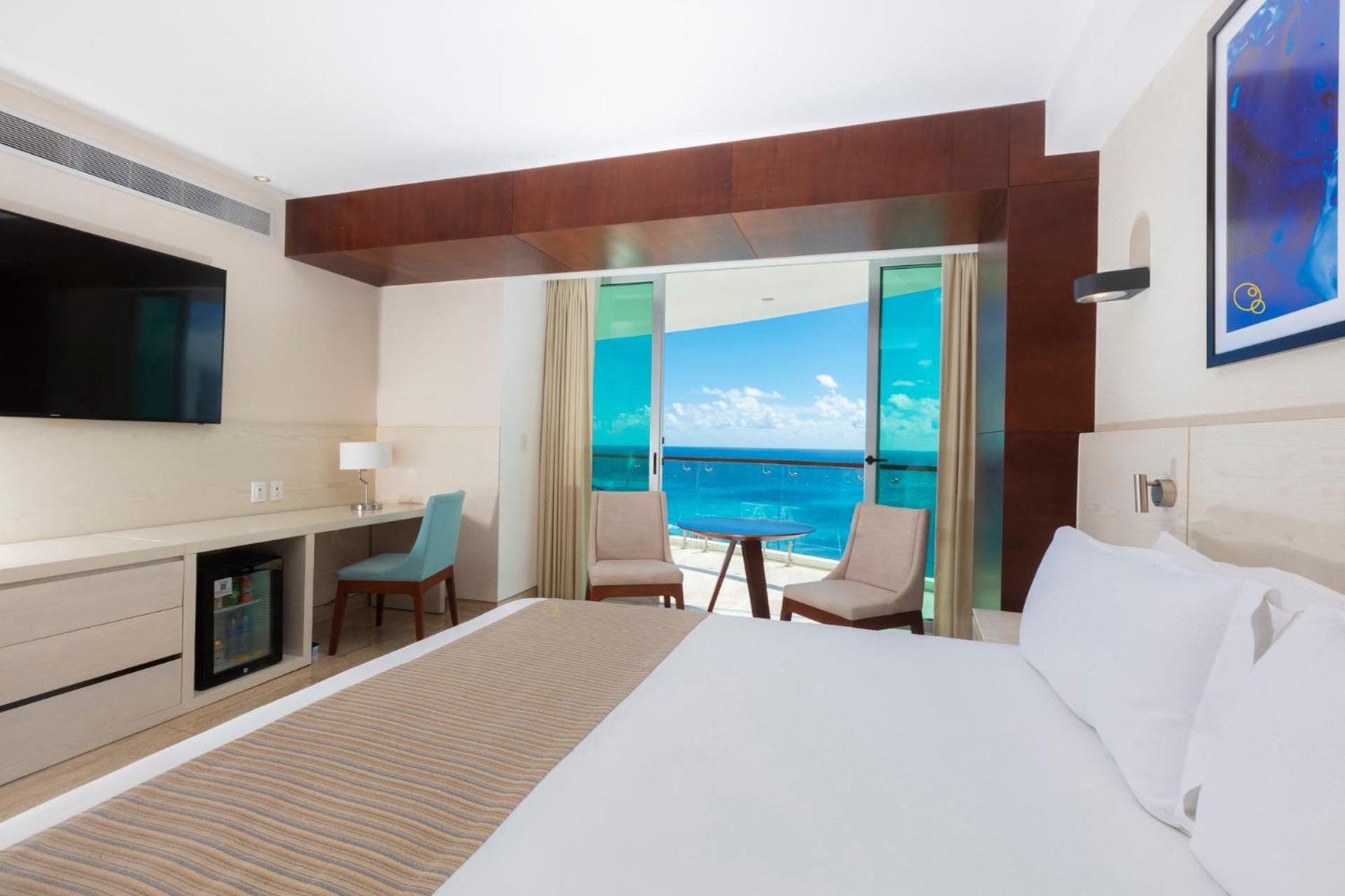Altitude Suite ocean front