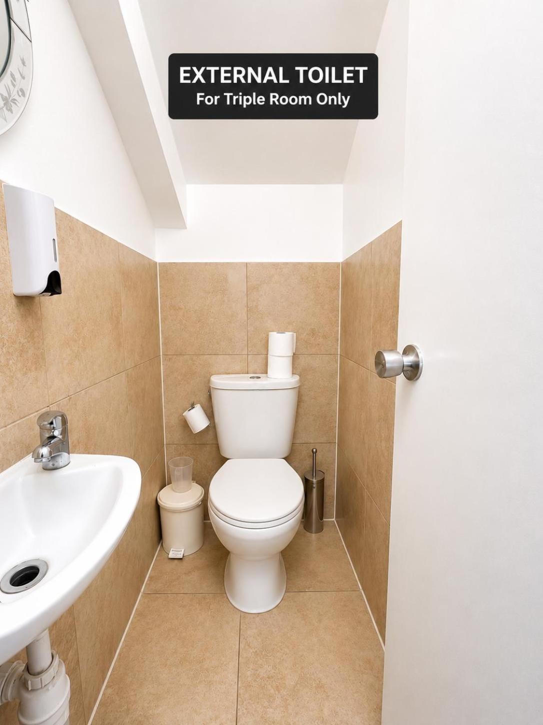 Basic Triple Room