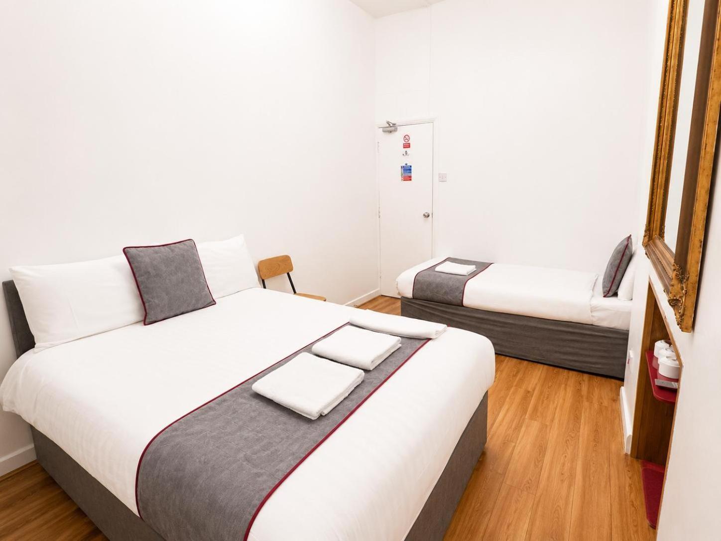 Basic Triple Room