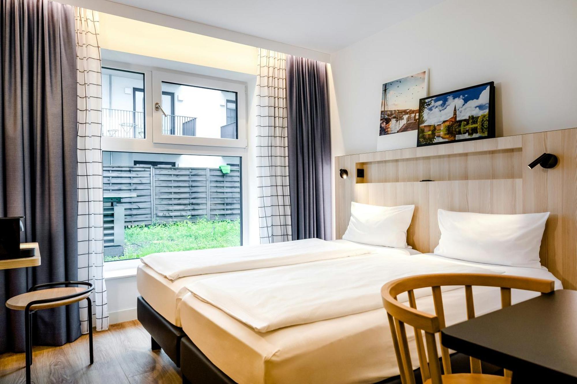Studio Twin beds