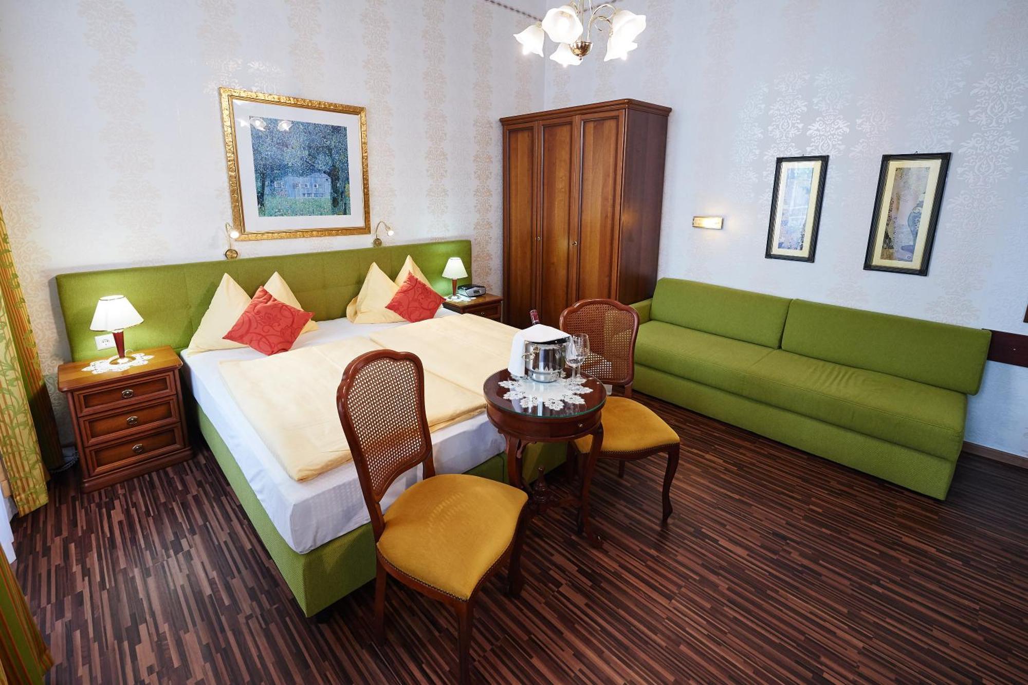Comfort Double or Twin Room