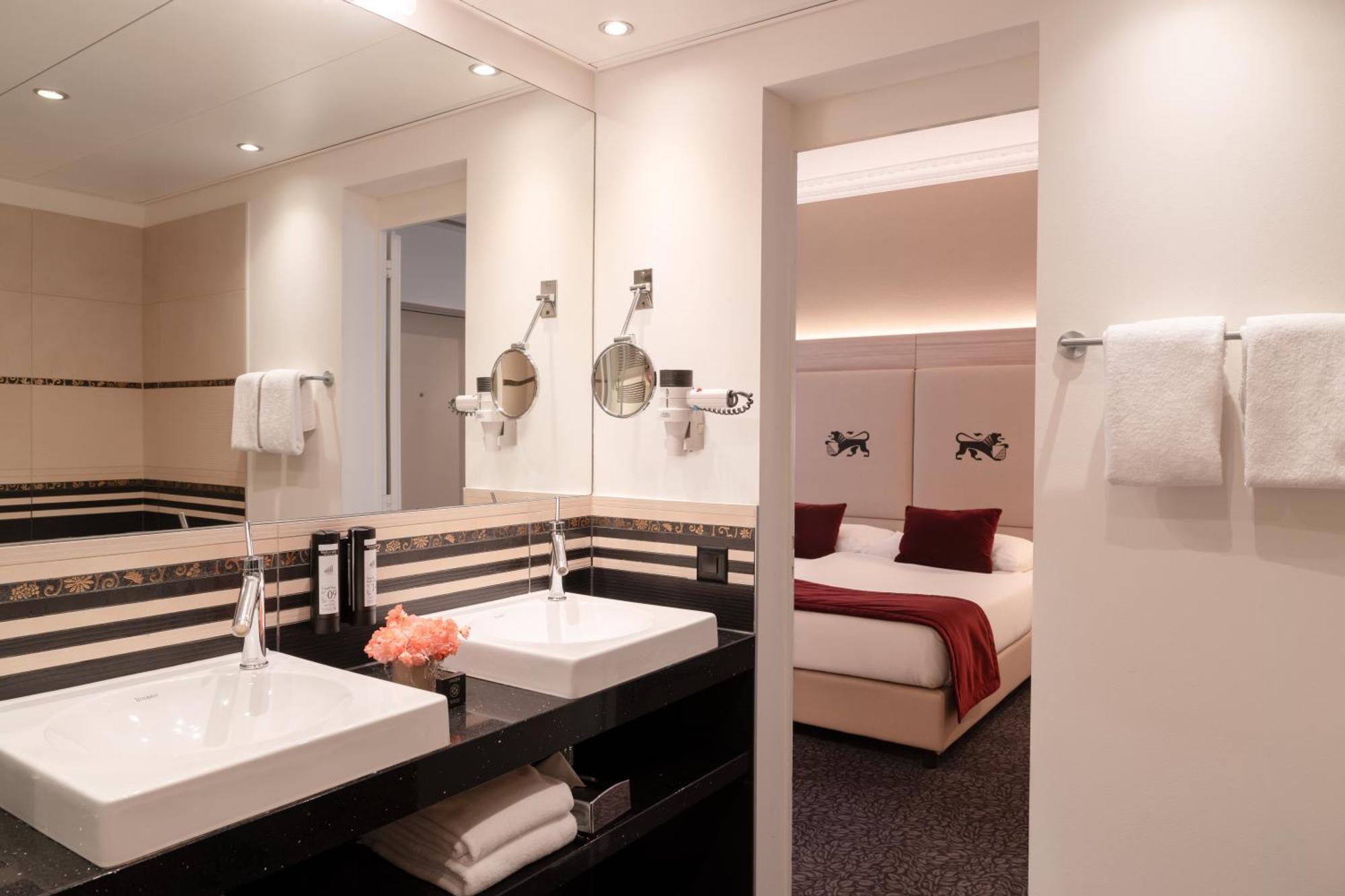 Deluxe Top View Room Balcony