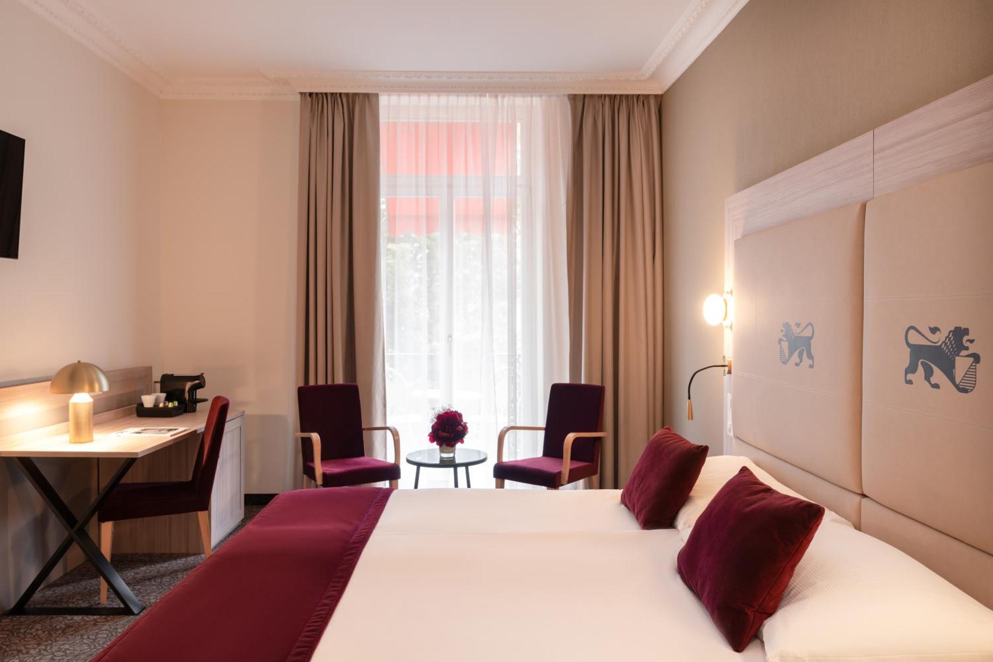 Deluxe Top View Room Balcony