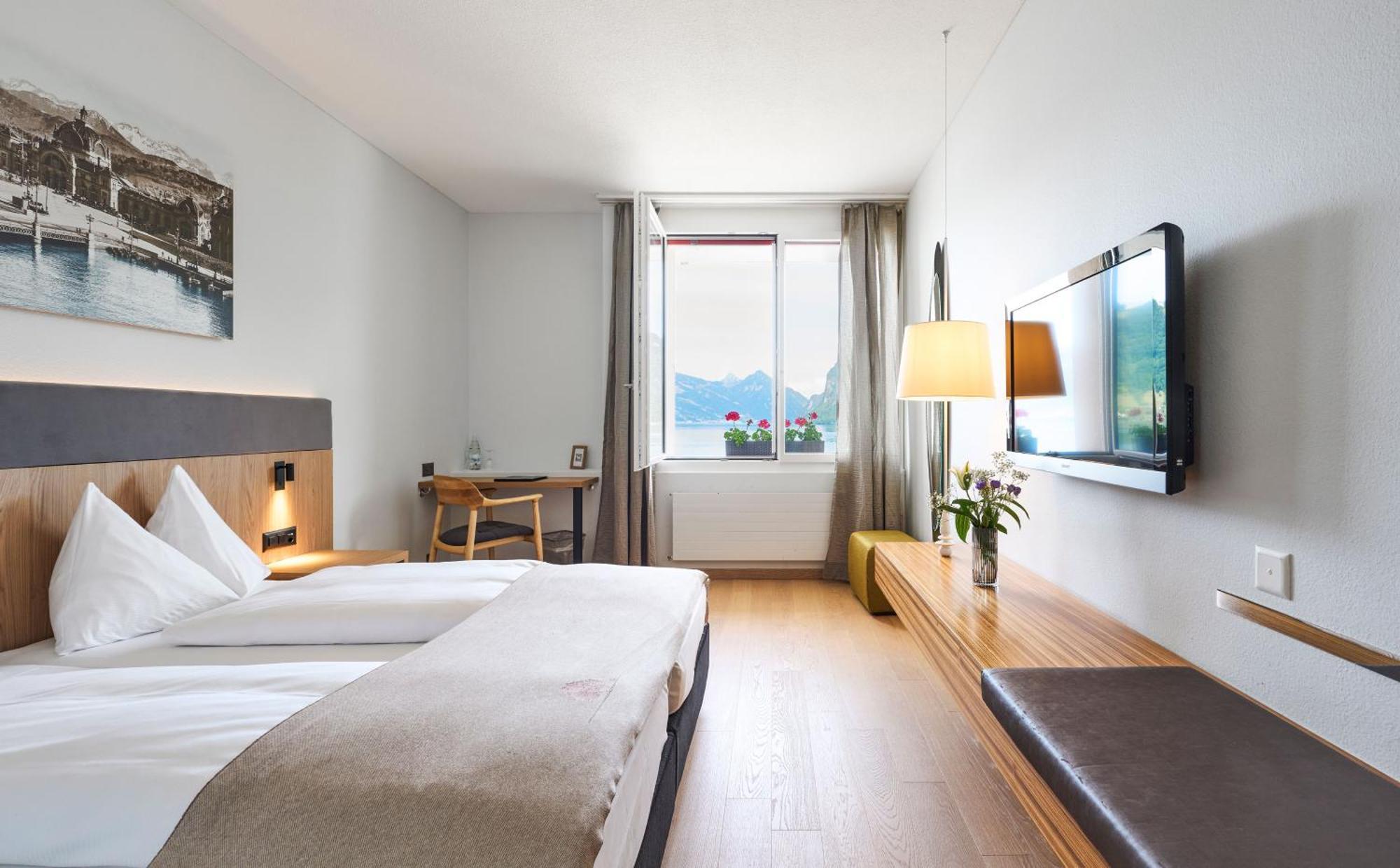 Double Room Lake View without Balcony