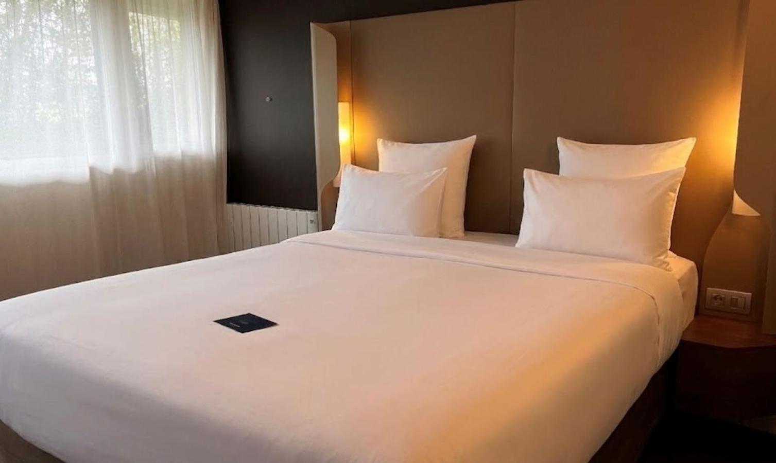 Executive Queen Room