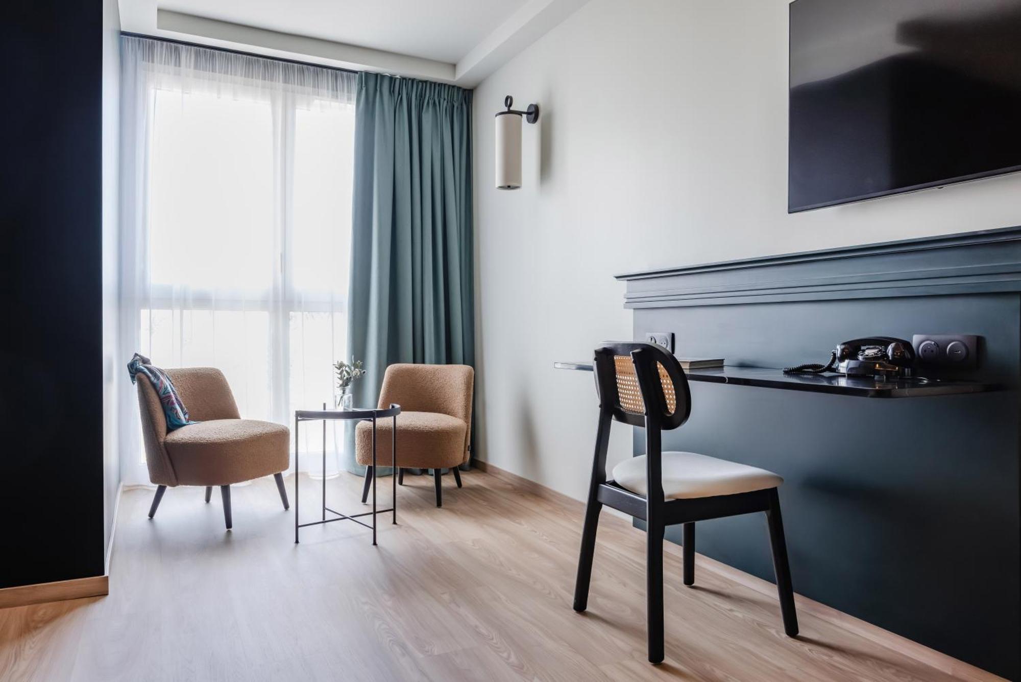 Privilege Room