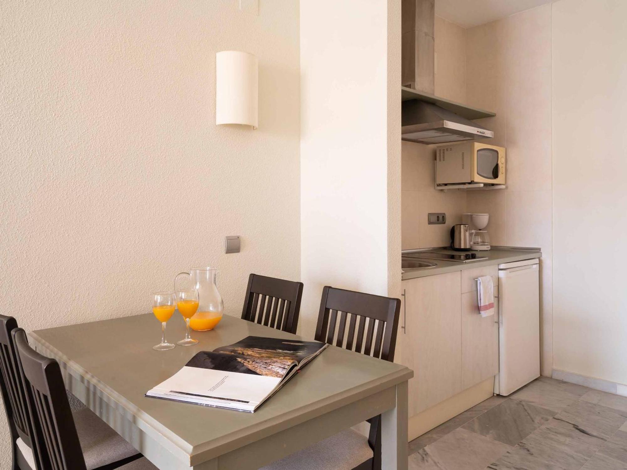 One-Bedroom Apartment Terrace
